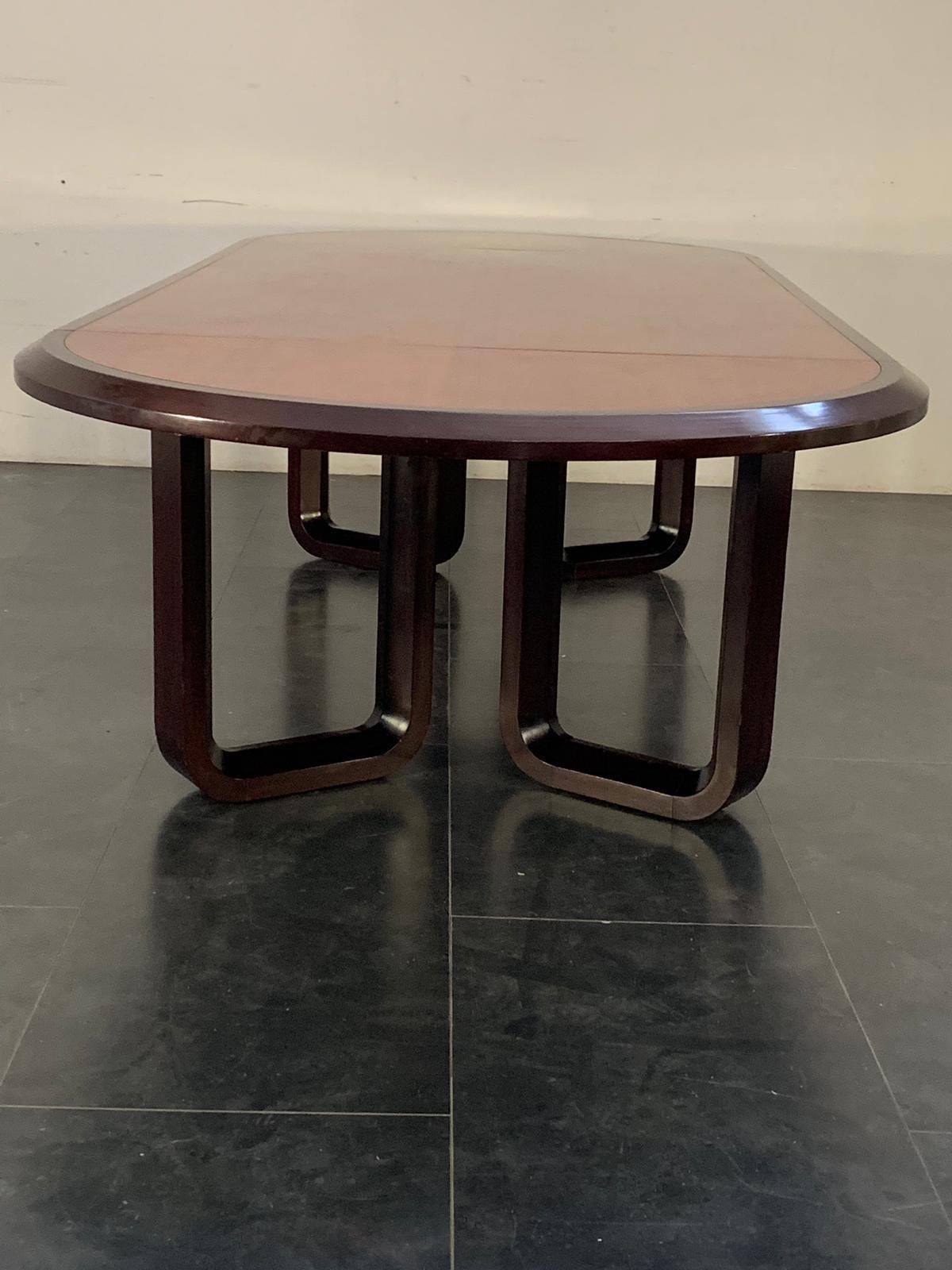 Large Elliptical Table in Solid Rosewood and Mahogany Feather Design, Italy 1960 For Sale 2
