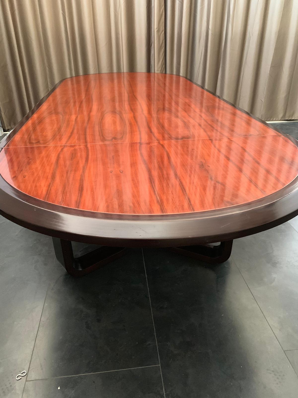 Large Elliptical Table in Solid Rosewood and Mahogany Feather Design, Italy 1960 For Sale 3