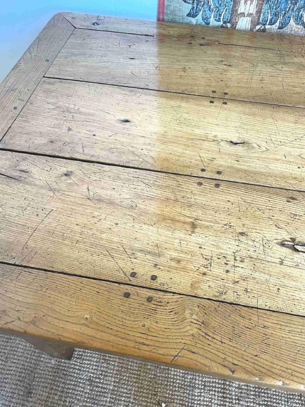 Large elm farmhouse table , French circa 3.18  In Good Condition In Budleigh Salterton, GB