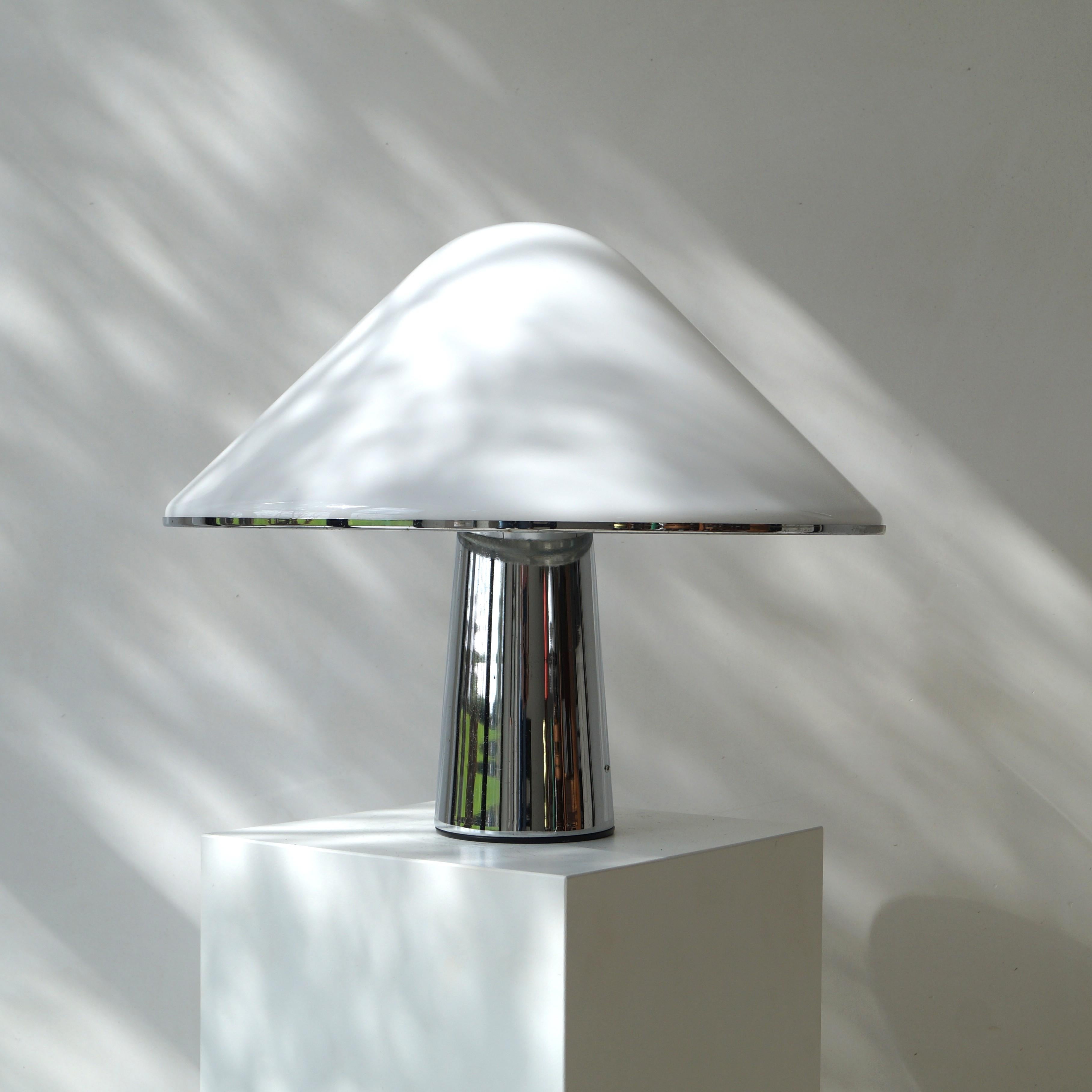 Italian Large Elpis tablelamp by Harvey Guzzini for IGuzzini, 1970s For Sale