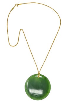 Large Elsa Peretti Tiffany & Co. Nephrite Jade 18 Karat Yellow Gold Necklace