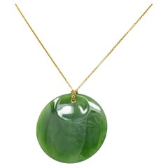 Grand modèle Elsa Peretti pour Tiffany & Co. Collier en or jaune 18 carats et jade néphrite