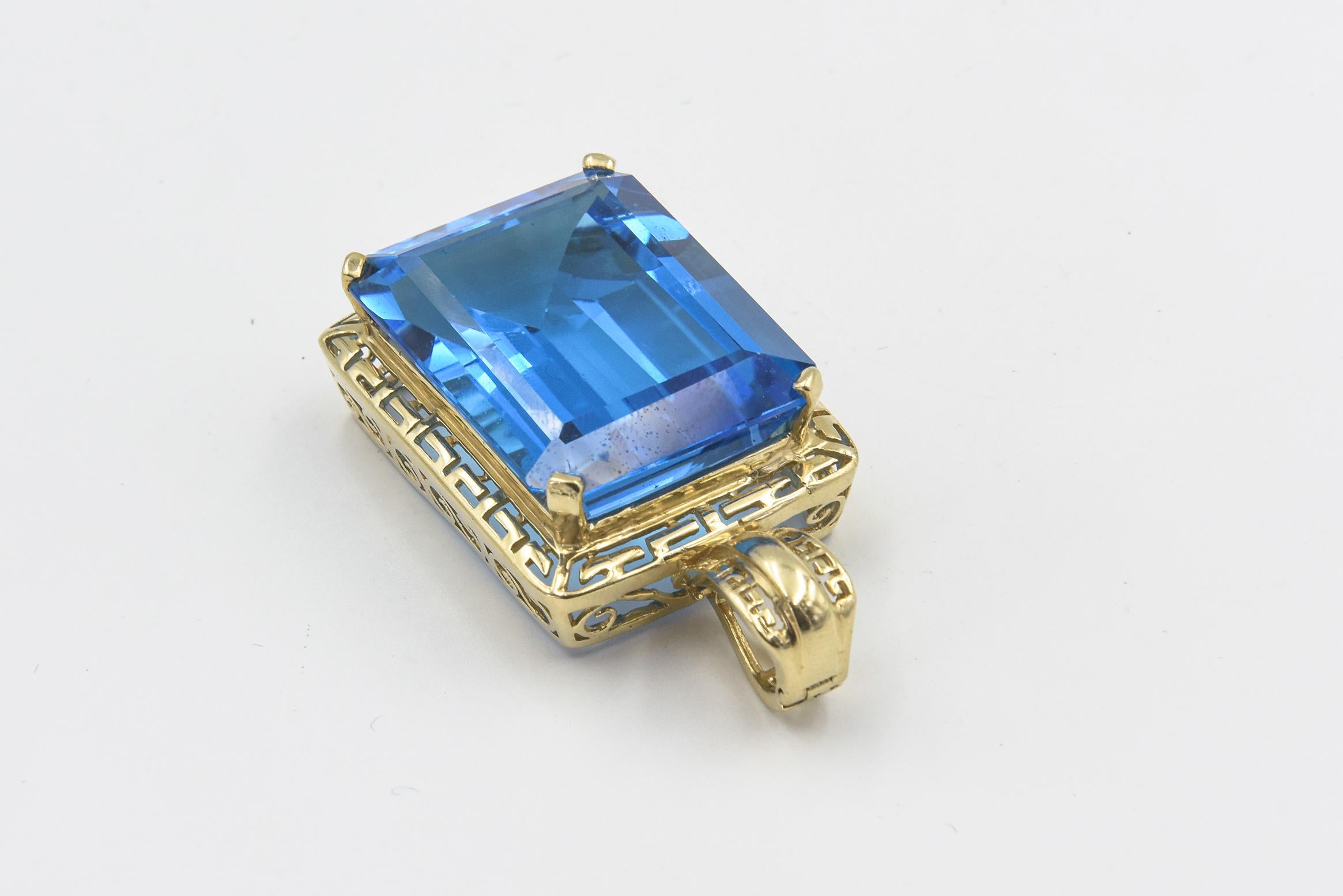 Large Emerald Cut Blue Topaz Yellow Gold Pendant with Matching Earrings For Sale 1