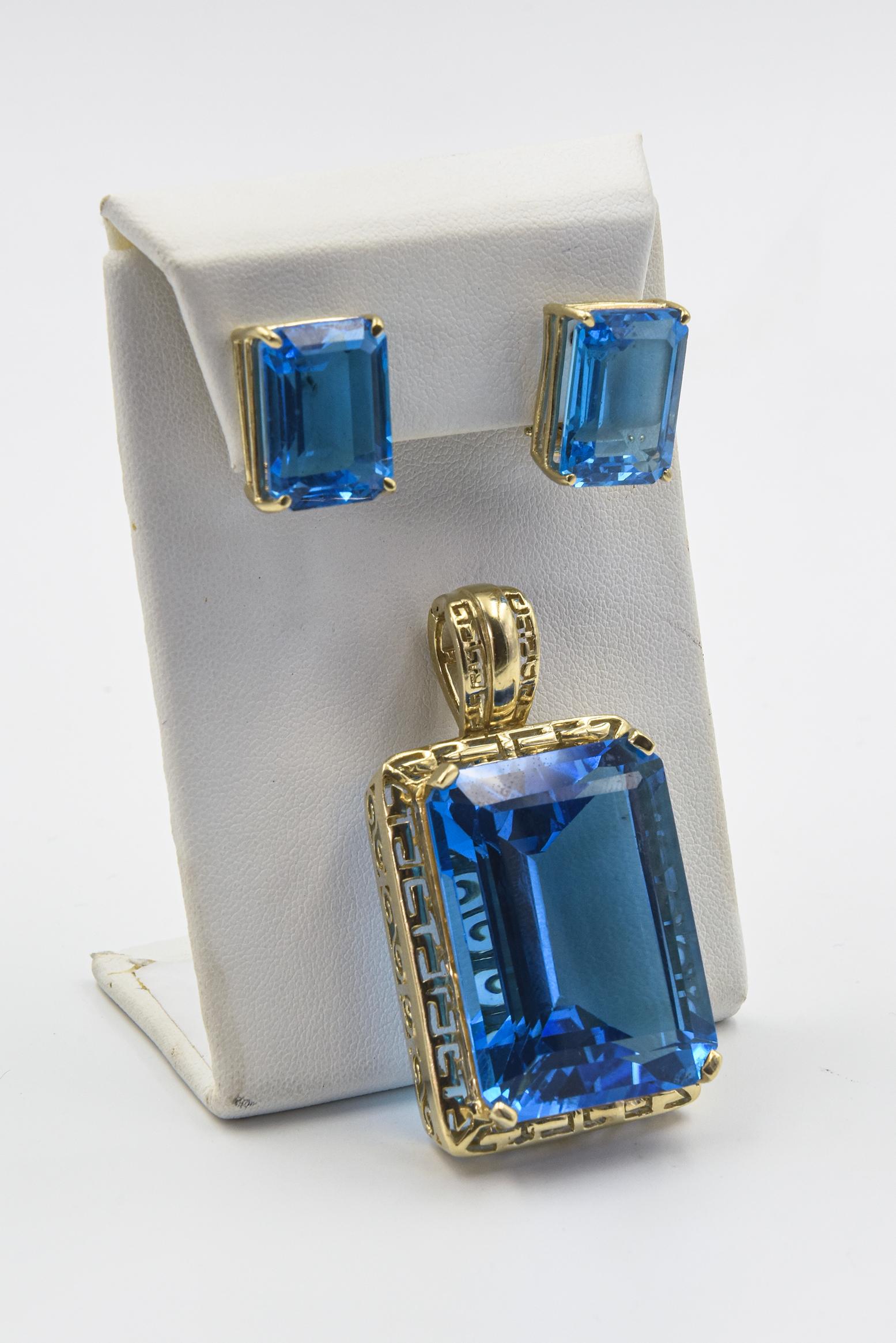 Large Emerald Cut Blue Topaz Yellow Gold Pendant with Matching Earrings For Sale 4