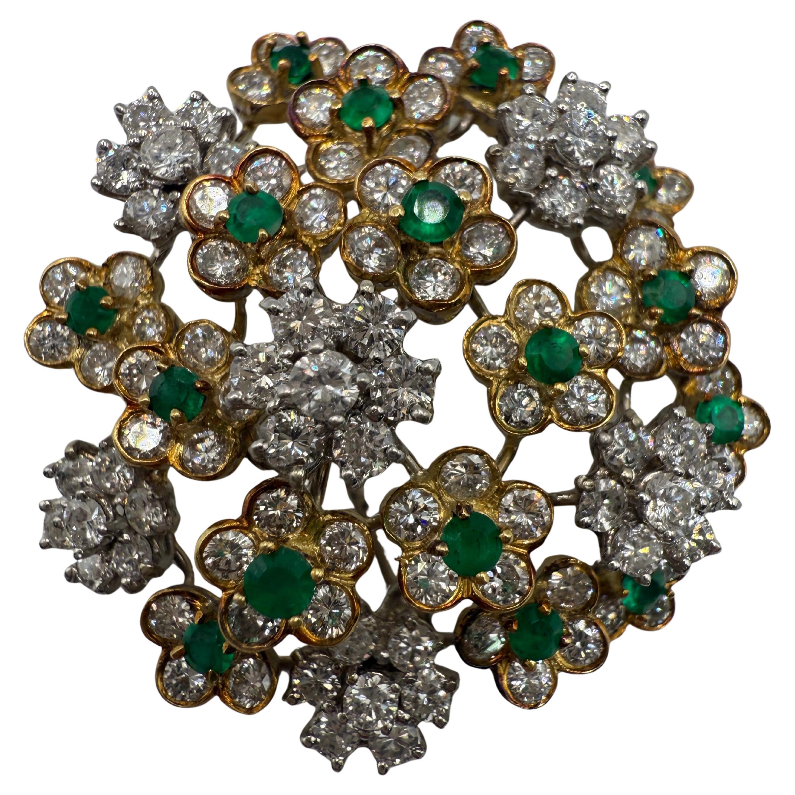 Große Smaragd 
Diamant-Brosche 18KT Gold