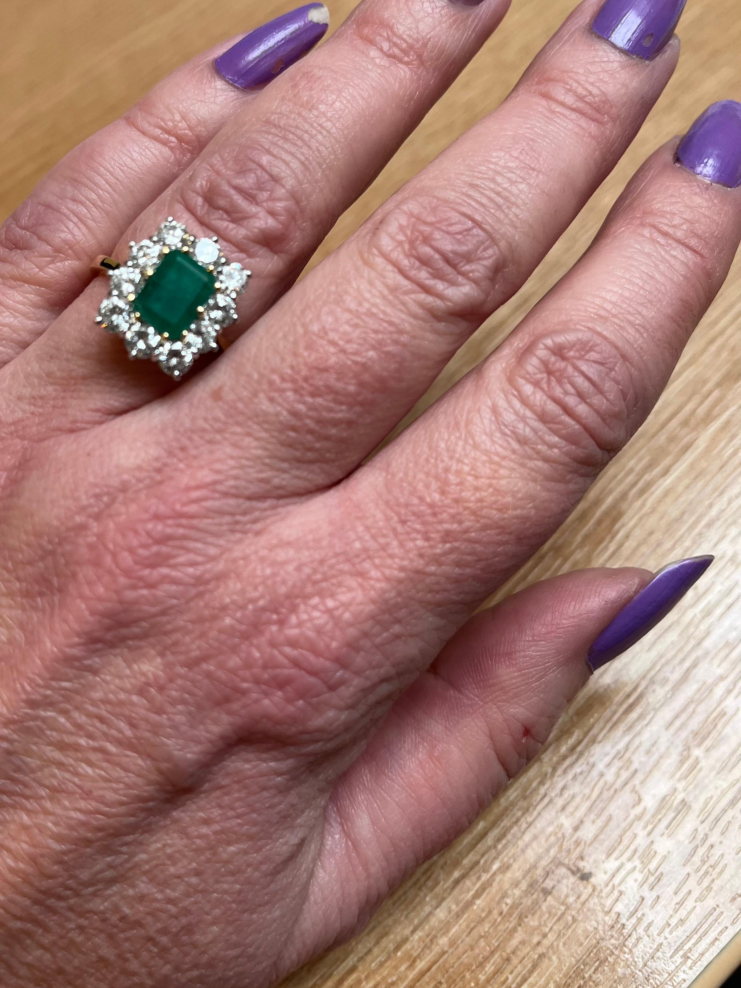 Large Emerald (est 1.97ct) & Diamond (est 1.61ct) Cluster Ring, 18K Yellow Gold For Sale 1