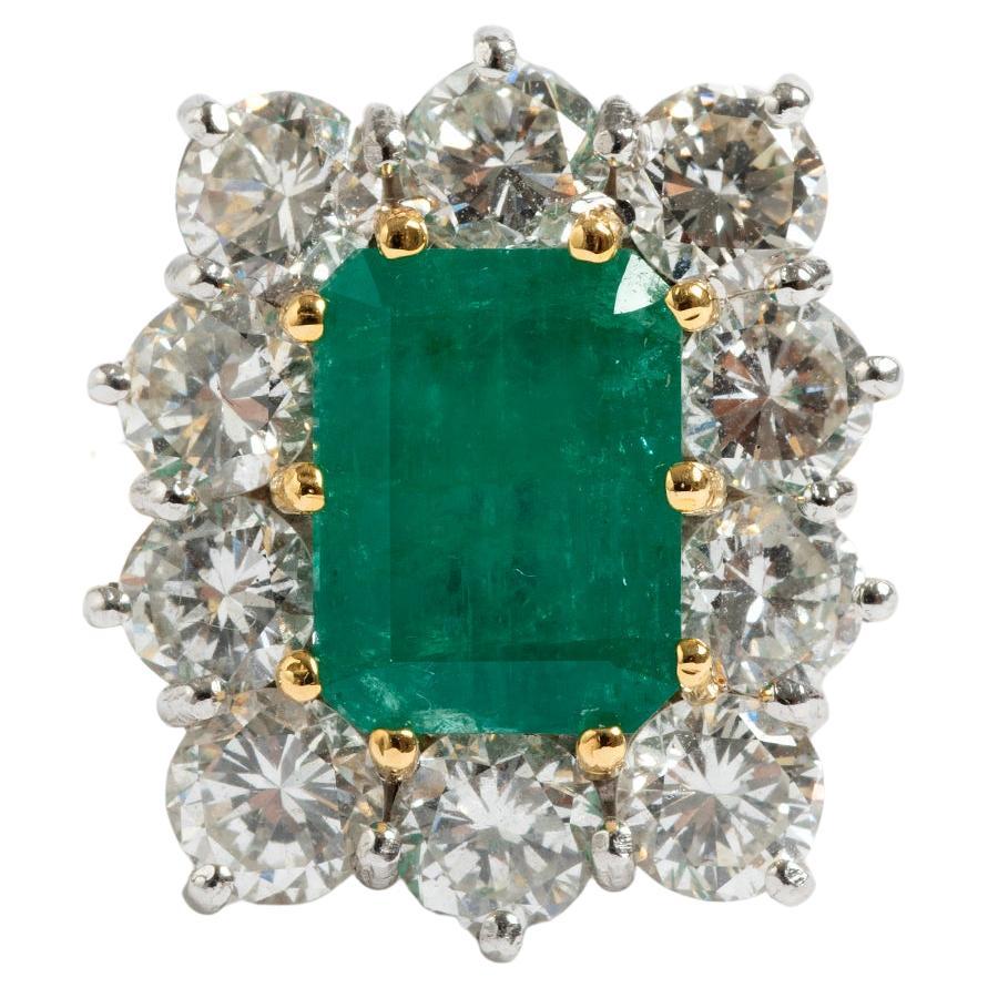 Large Emerald (est 1.97ct) & Diamond (est 1.61ct) Cluster Ring, 18K Yellow Gold For Sale