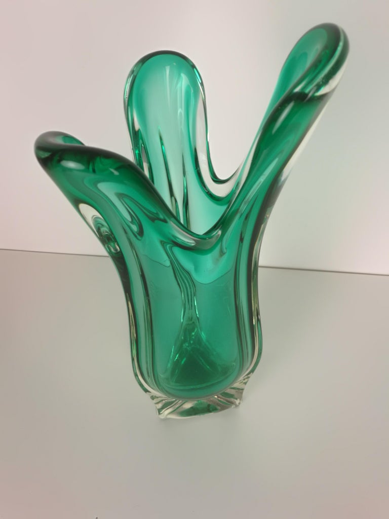 Large Emerald Green Murano Swung Vase, Italy, 1960s For Sale at 1stdibs