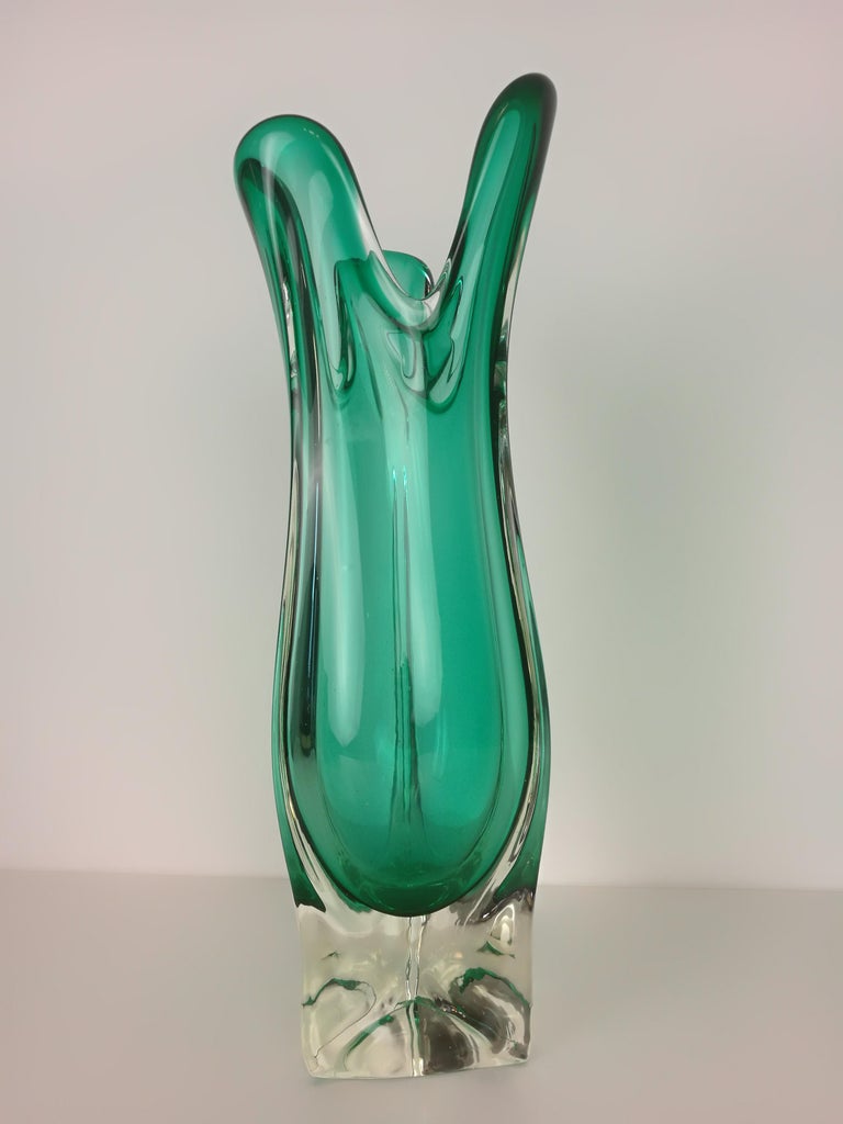 Large Emerald Green Murano Swung Vase, Italy, 1960s For Sale at 1stdibs