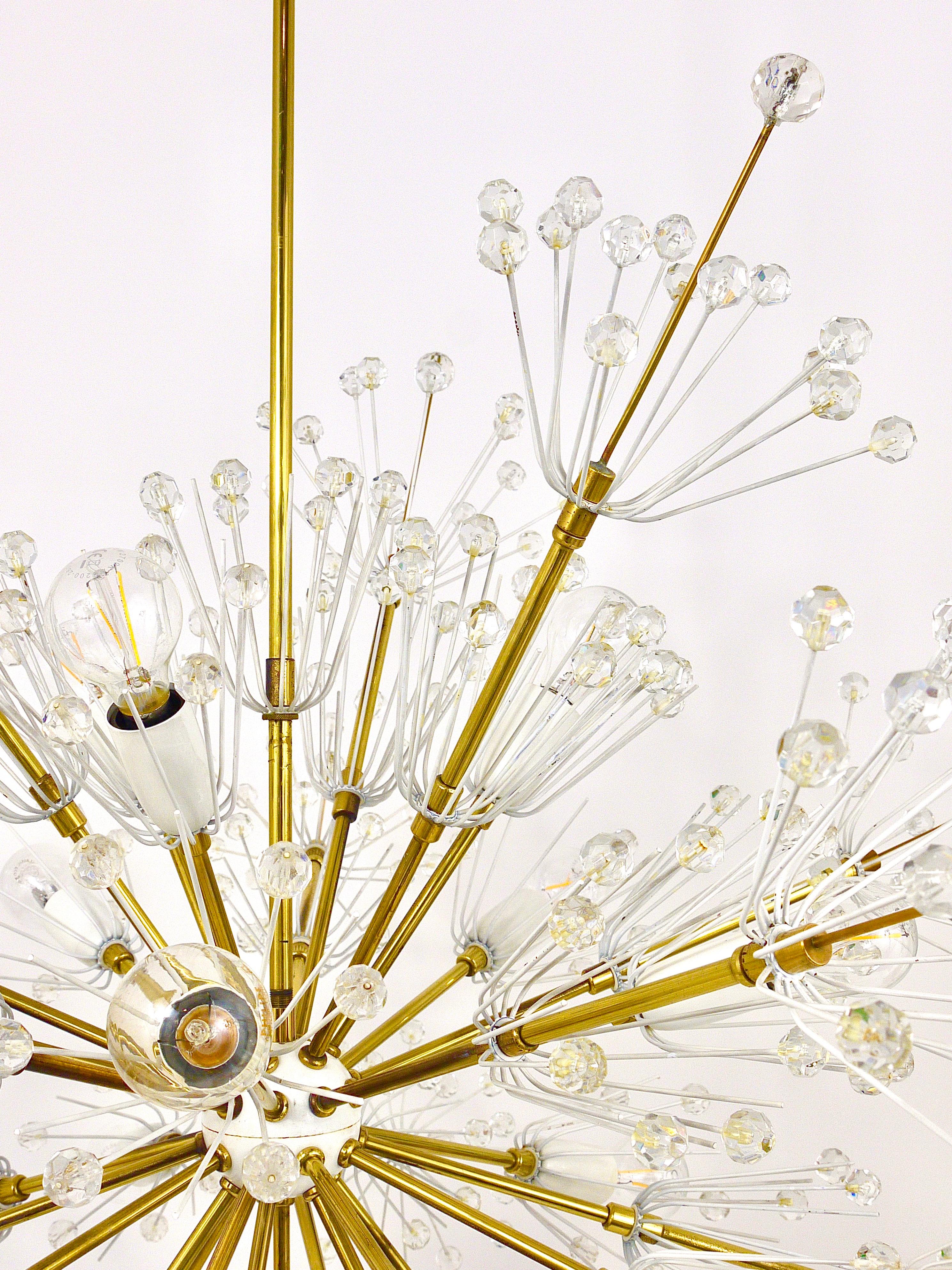 Grand lustre en laiton Spoutnik d'Emil Stejnar du milieu du siècle dernier par Rupert Nikoll, Autriche en vente 3