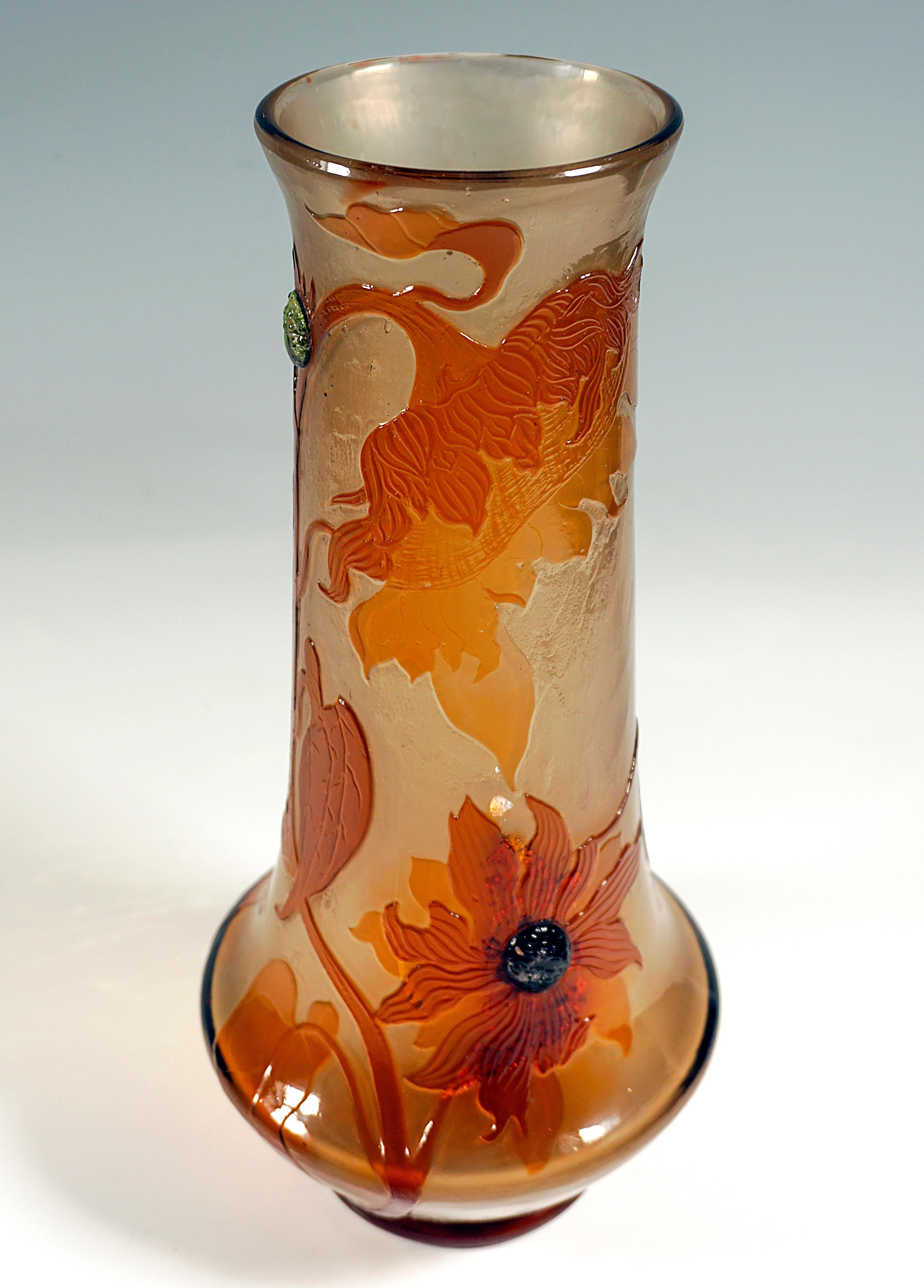 Large Émile Gallé Art Nouveau Cameo Vase 'Helianthe', Nancy, France, circa 1898 In Good Condition For Sale In Vienna, AT