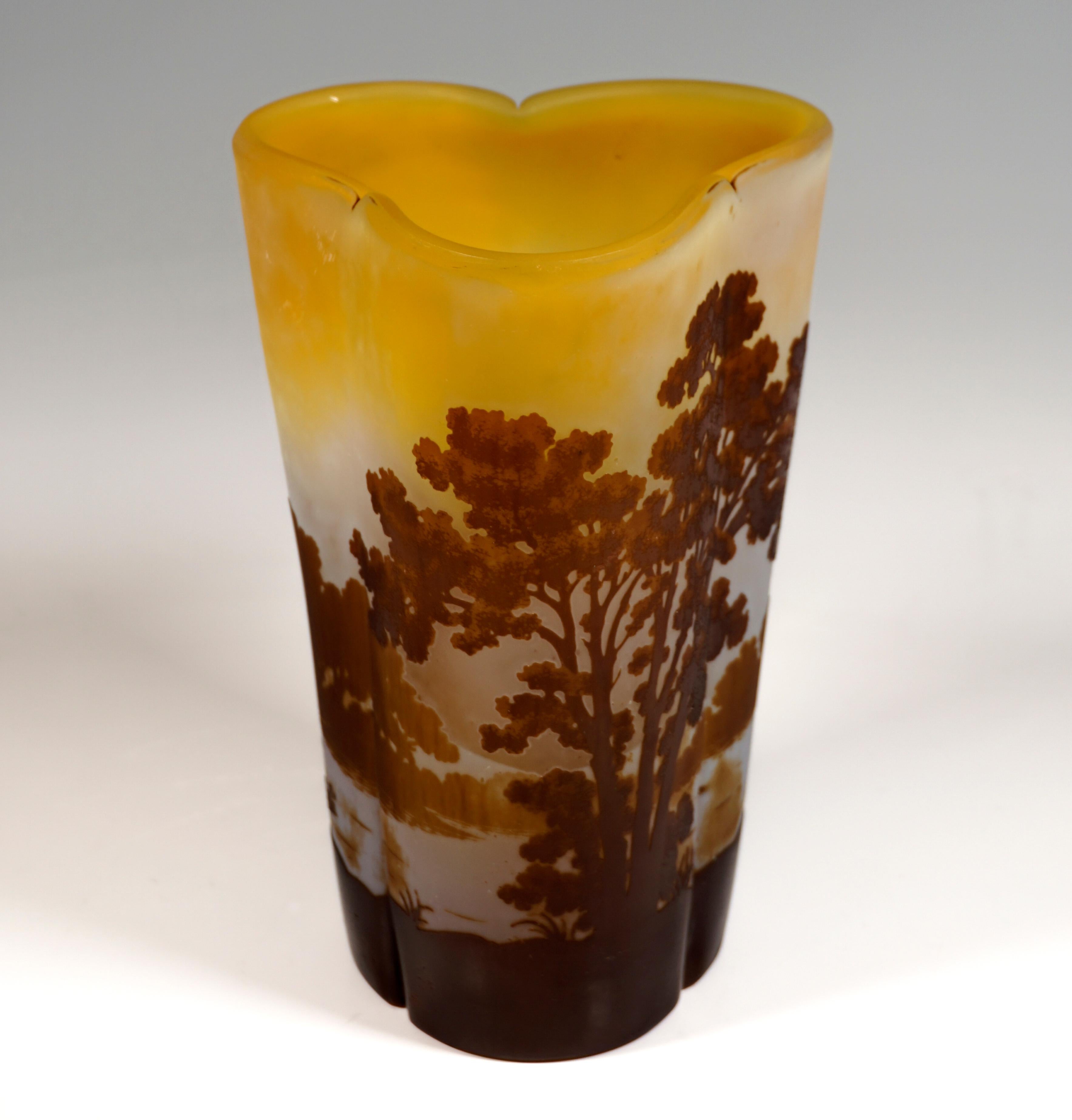 Gran jarrón Art Nouveau Émile Gallé con decoración de paisaje de estanque, Francia, 1904/06 Francés en venta