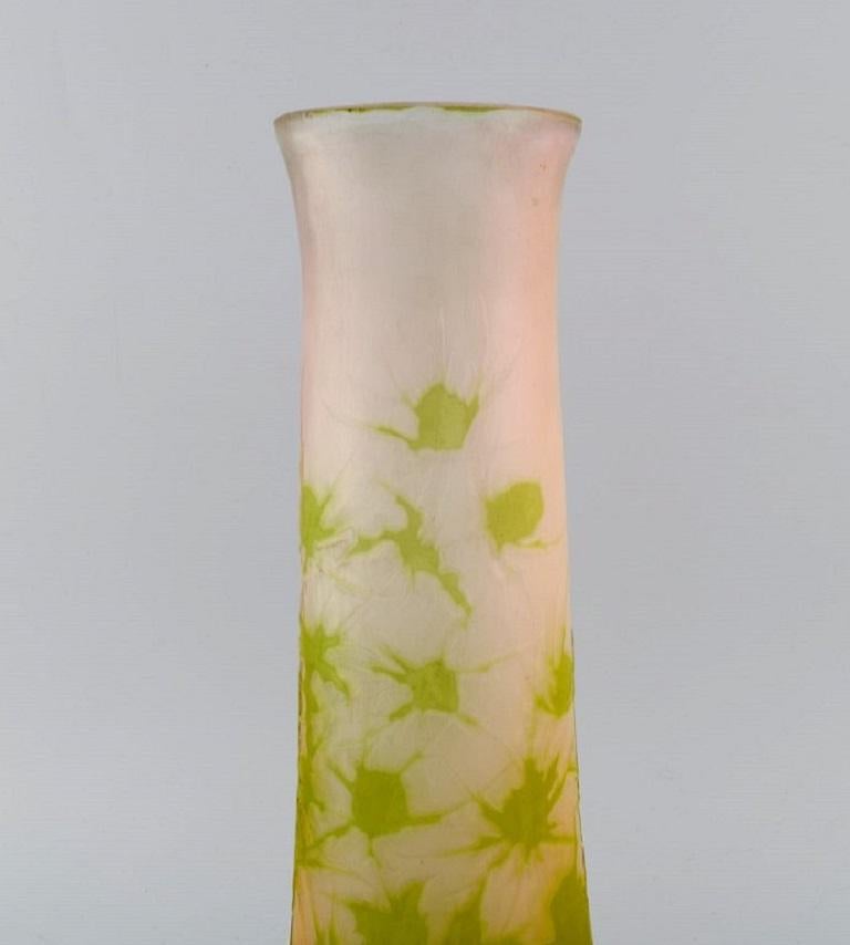 Large Emile Gallé Vase in Frosted and Green Art Glass In Excellent Condition For Sale In Copenhagen, DK