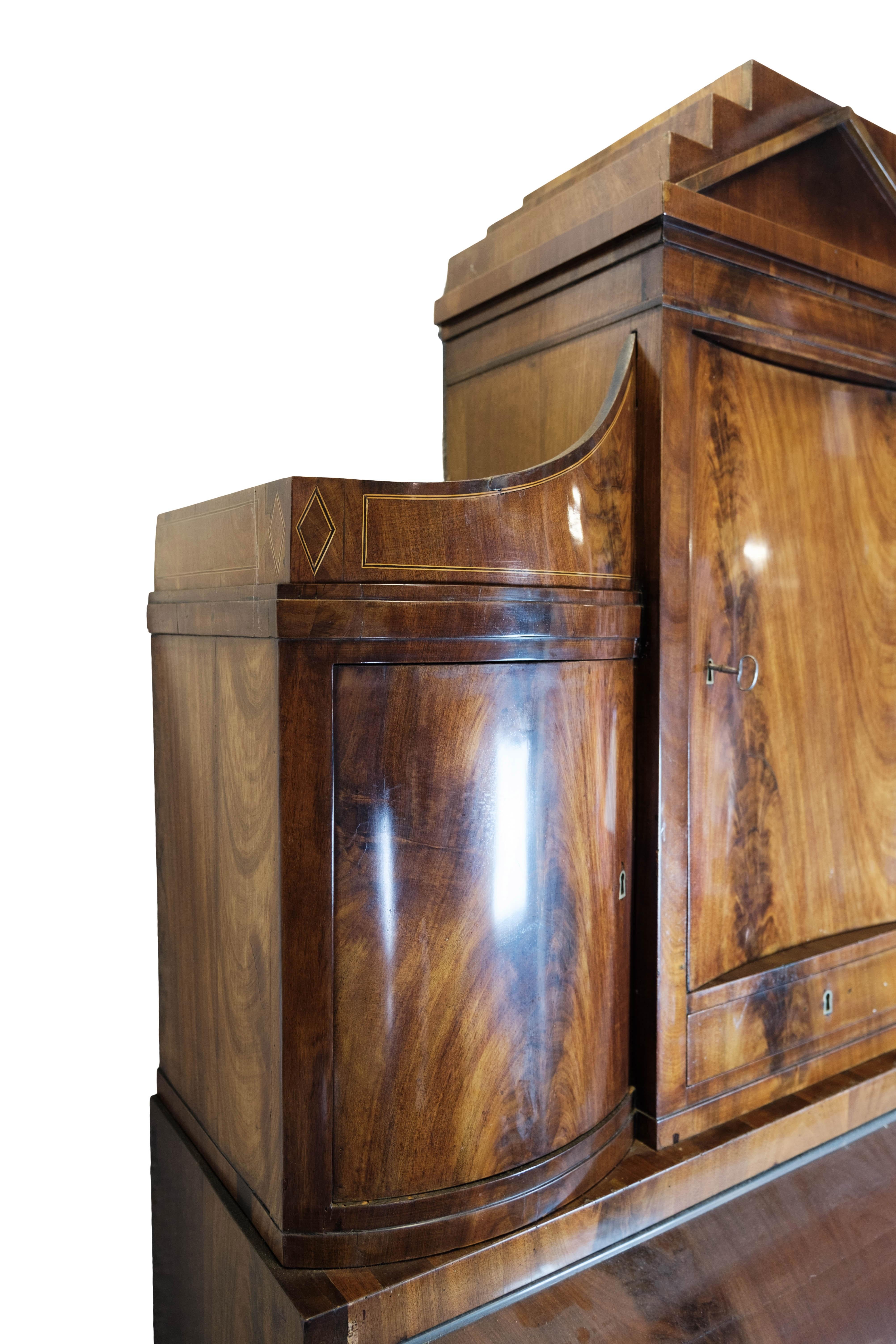 Early 19th Century Large Empire Bureau of Hand Polished Mahogany with Inlaid Wood, 1820s For Sale