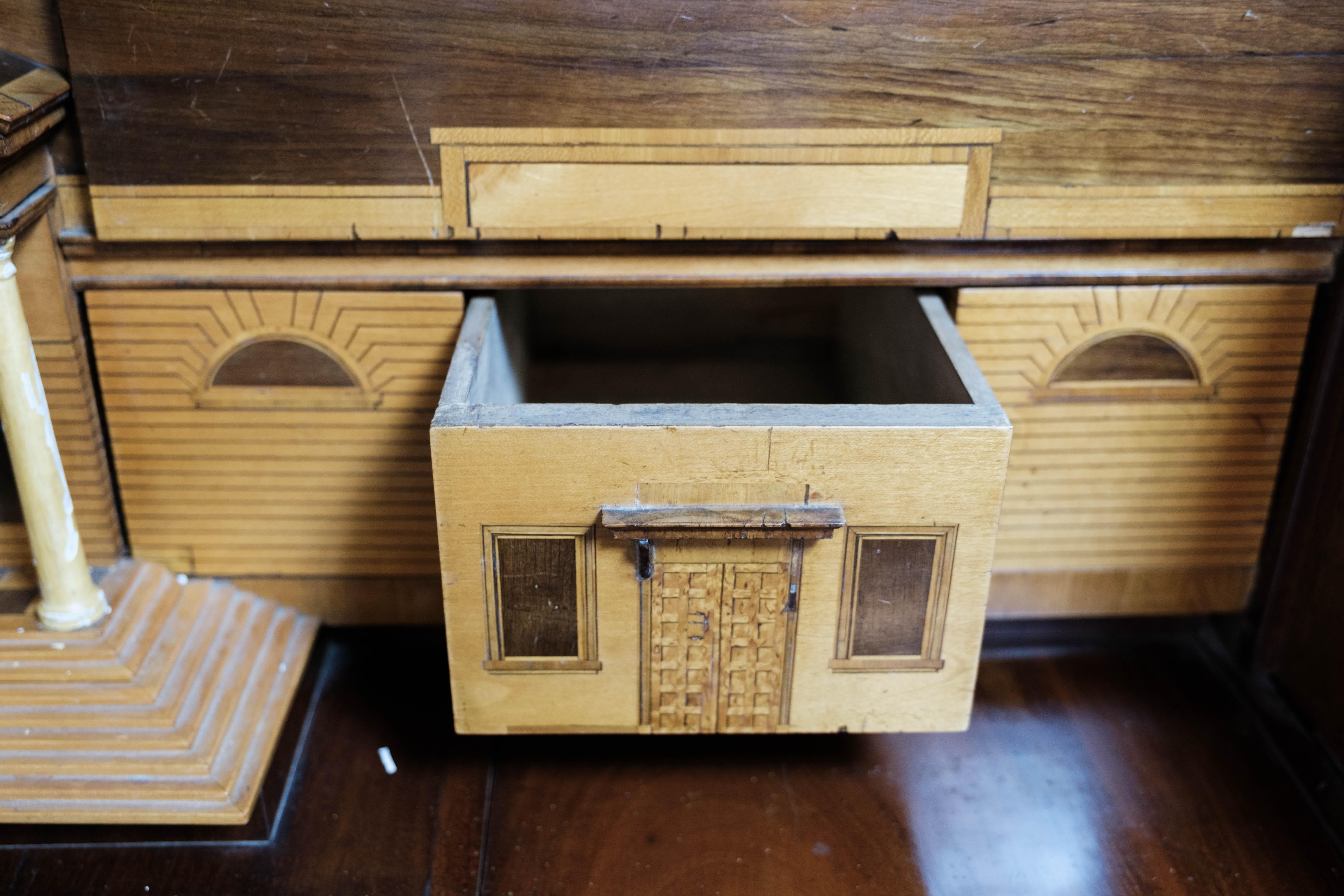 Large Empire Bureau Of Hand Polished Mahogany With Inlaid Wood from 1820s For Sale 6