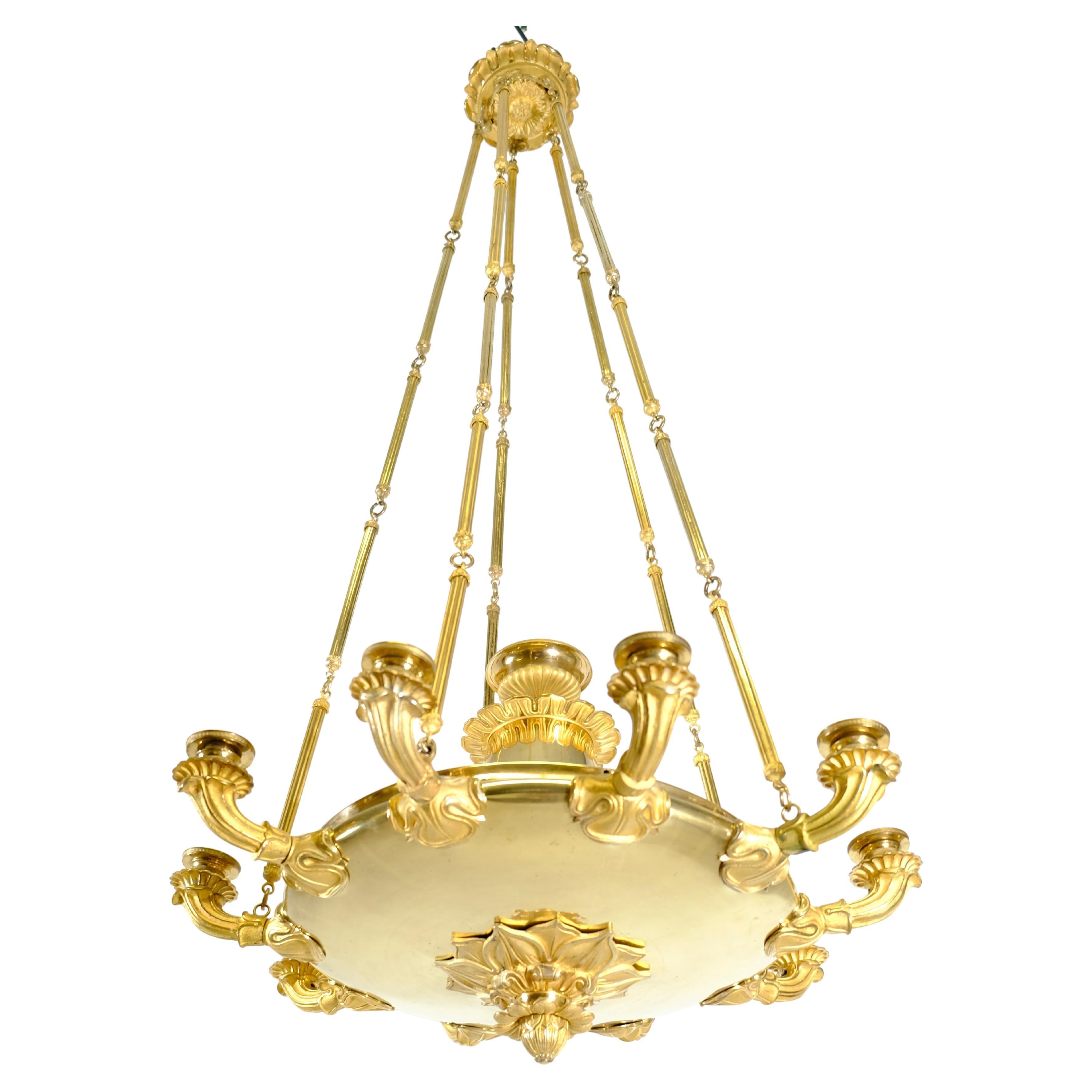 Large Empire Chandelier with Ten Candleholders in great condition. Ca 1820. For Sale