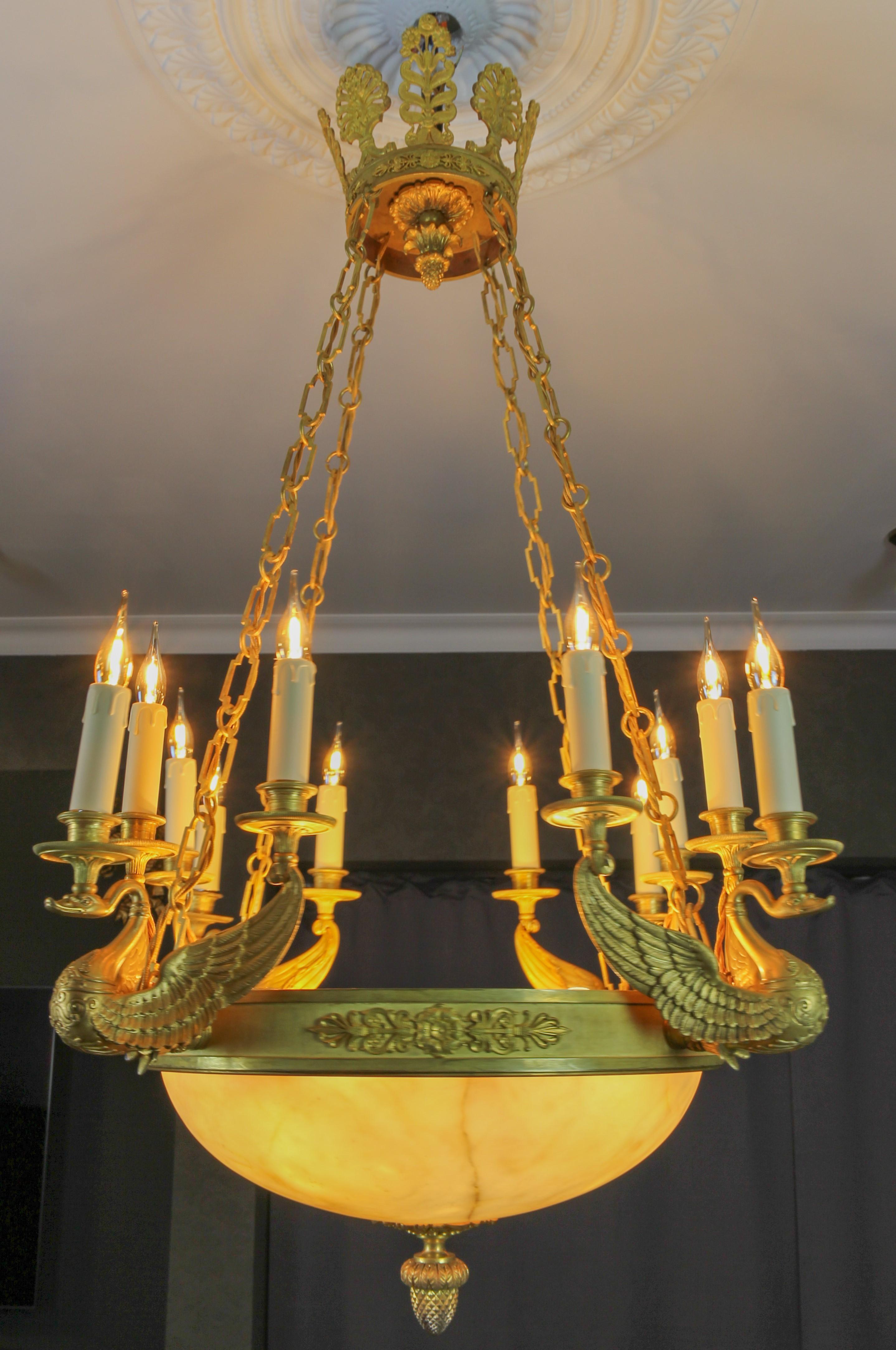 Large Empire Style Alabaster and Bronze Sixteen-Light Chandelier, ca. 1890 For Sale 1