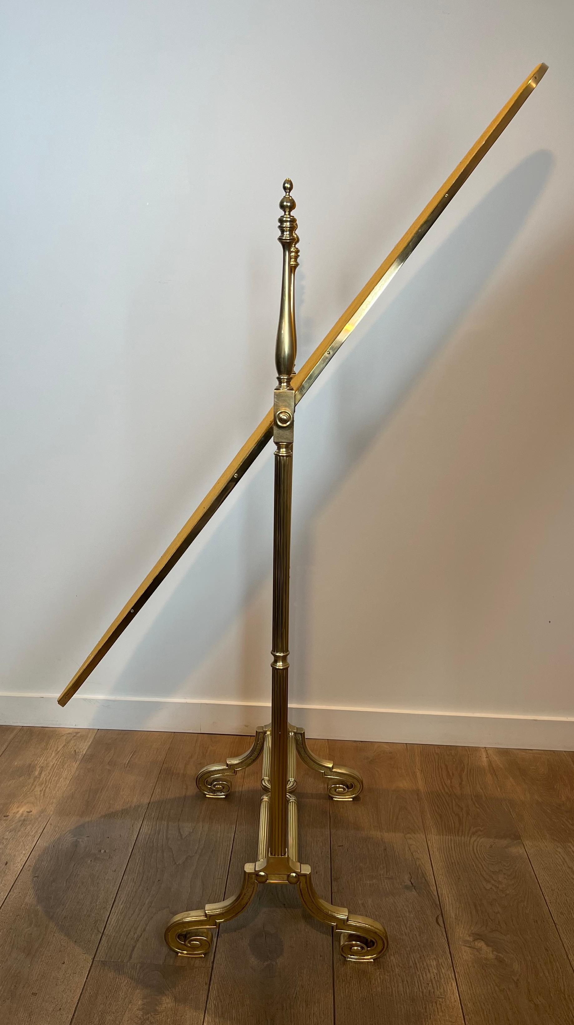 Inizio XIX secolo Grande specchio Psiche in stile impero in bronzo e ottone in vendita
