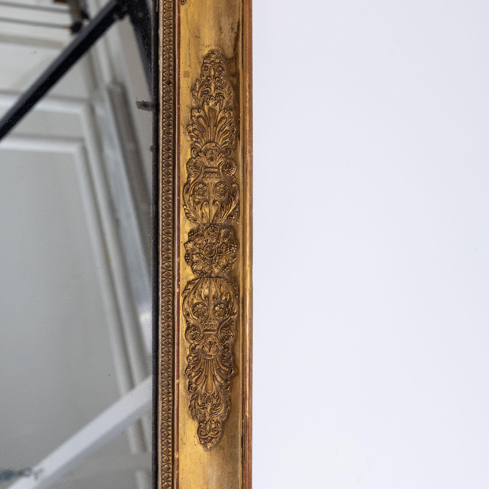 Large Empire Wall Mirror with gilt frame, early 19th Century In Good Condition For Sale In Greding, DE