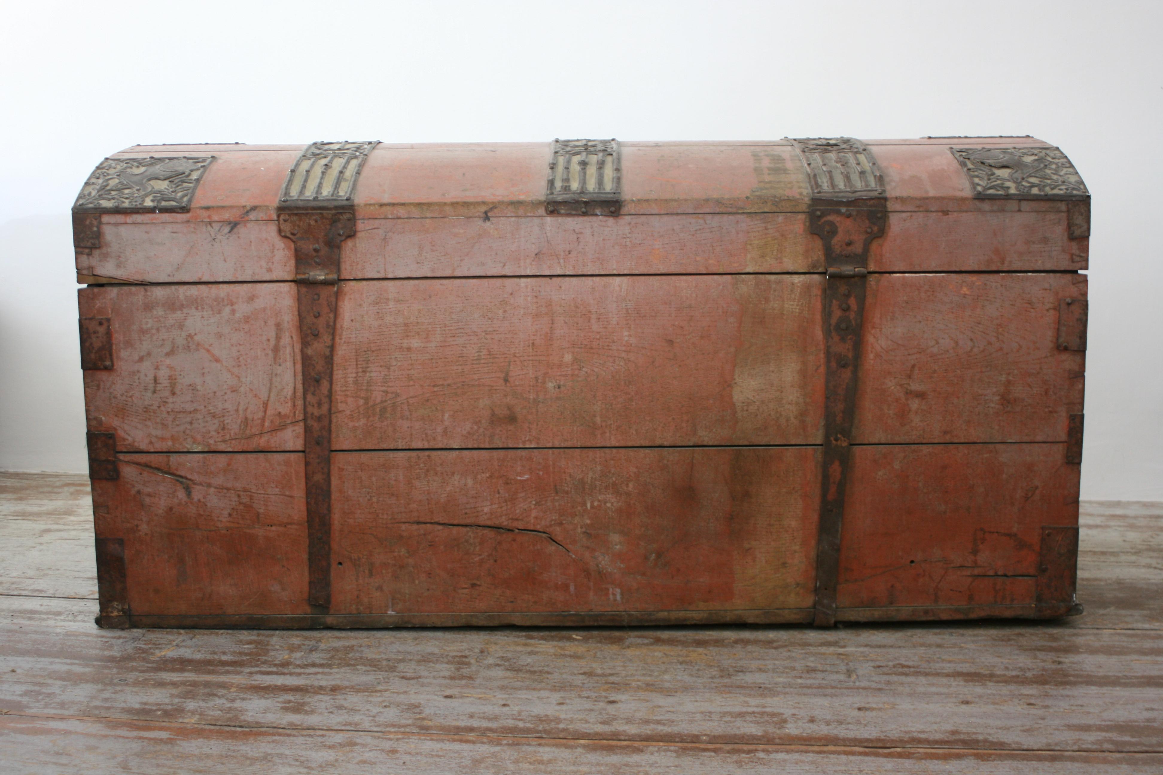 Large Empire Wedding Trunk Painted in Pale Red-Yellow Colors Dated 1829, Denmark 11