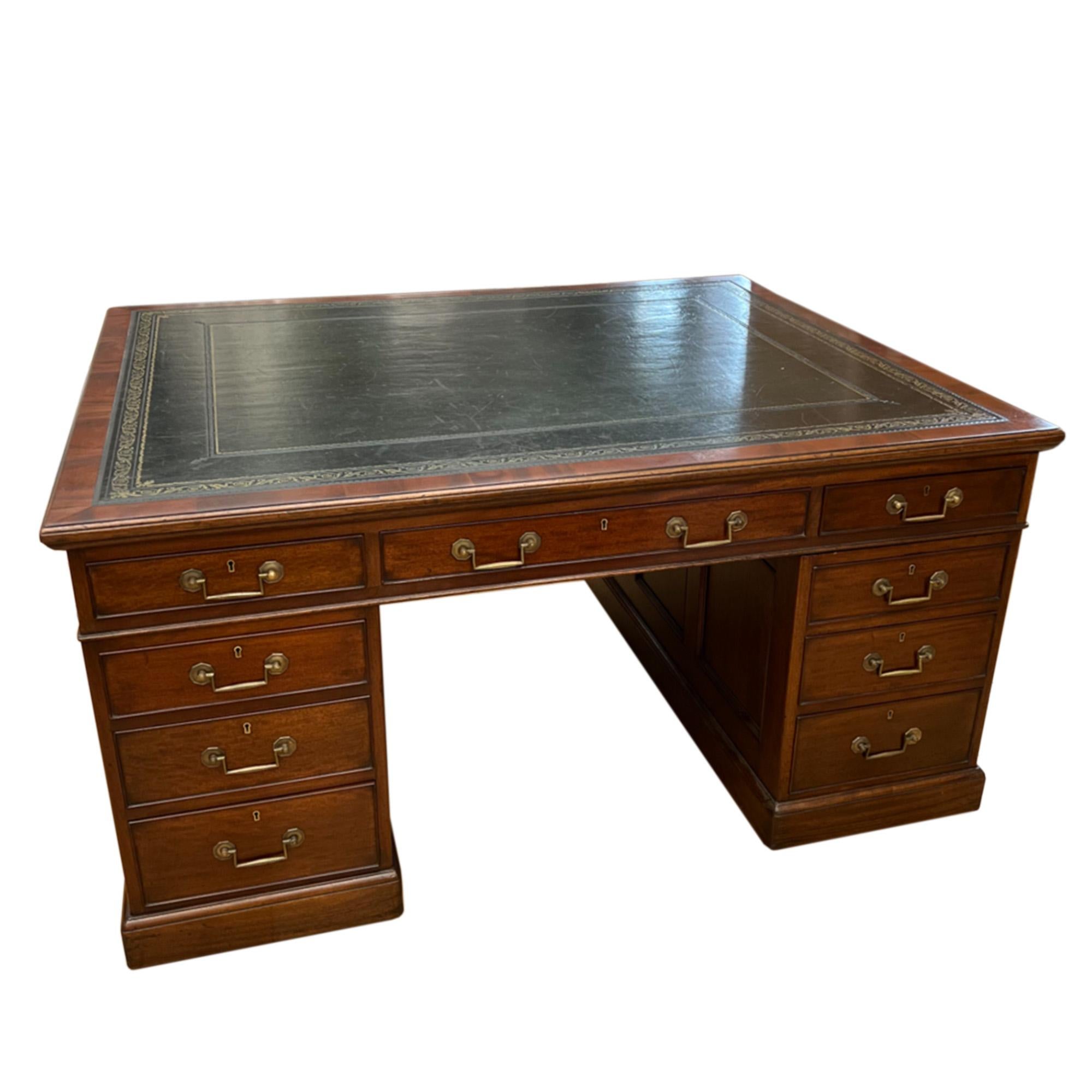 Victorian Large English 1900s Partners Desk For Sale