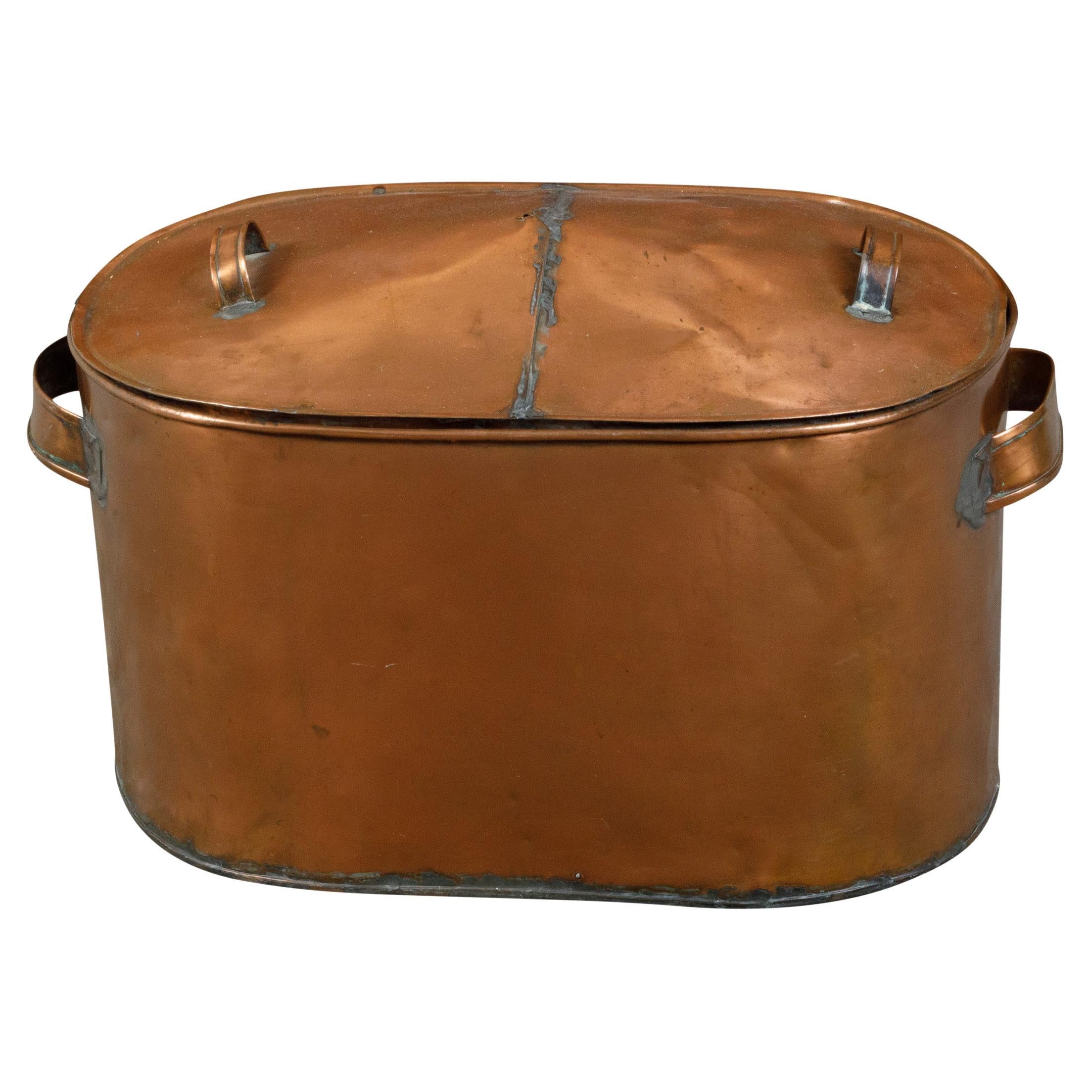 Large English 1930s Copper Braising Pan with Handles and Weathered Patina For Sale