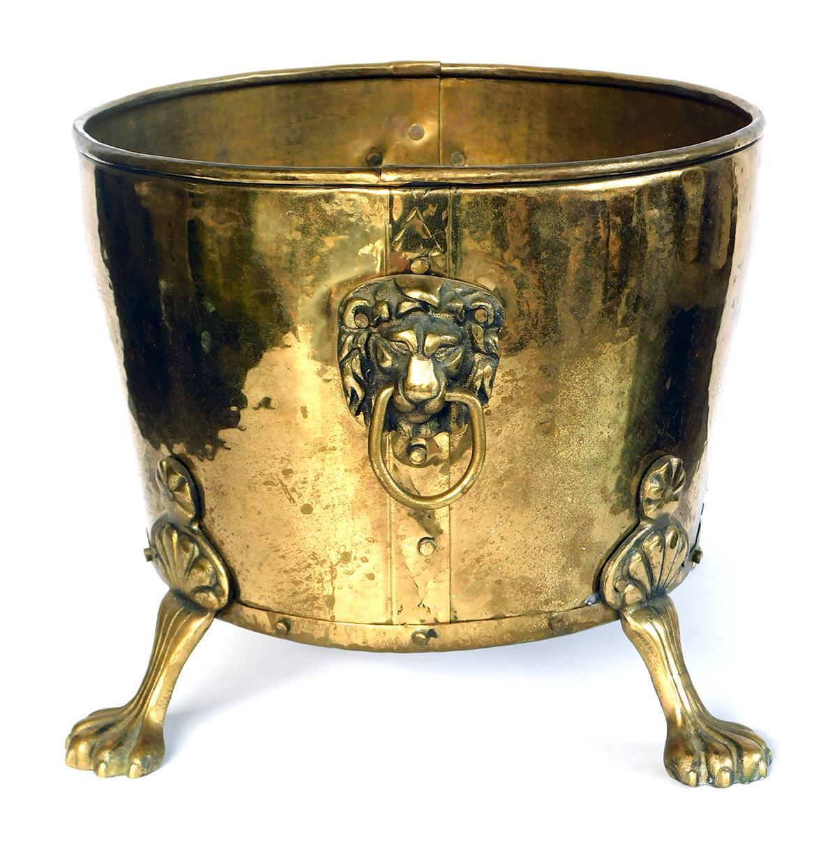 Large English 19th Century Oval-Form planter with Lion Ring Handles and Paw Feet 1
