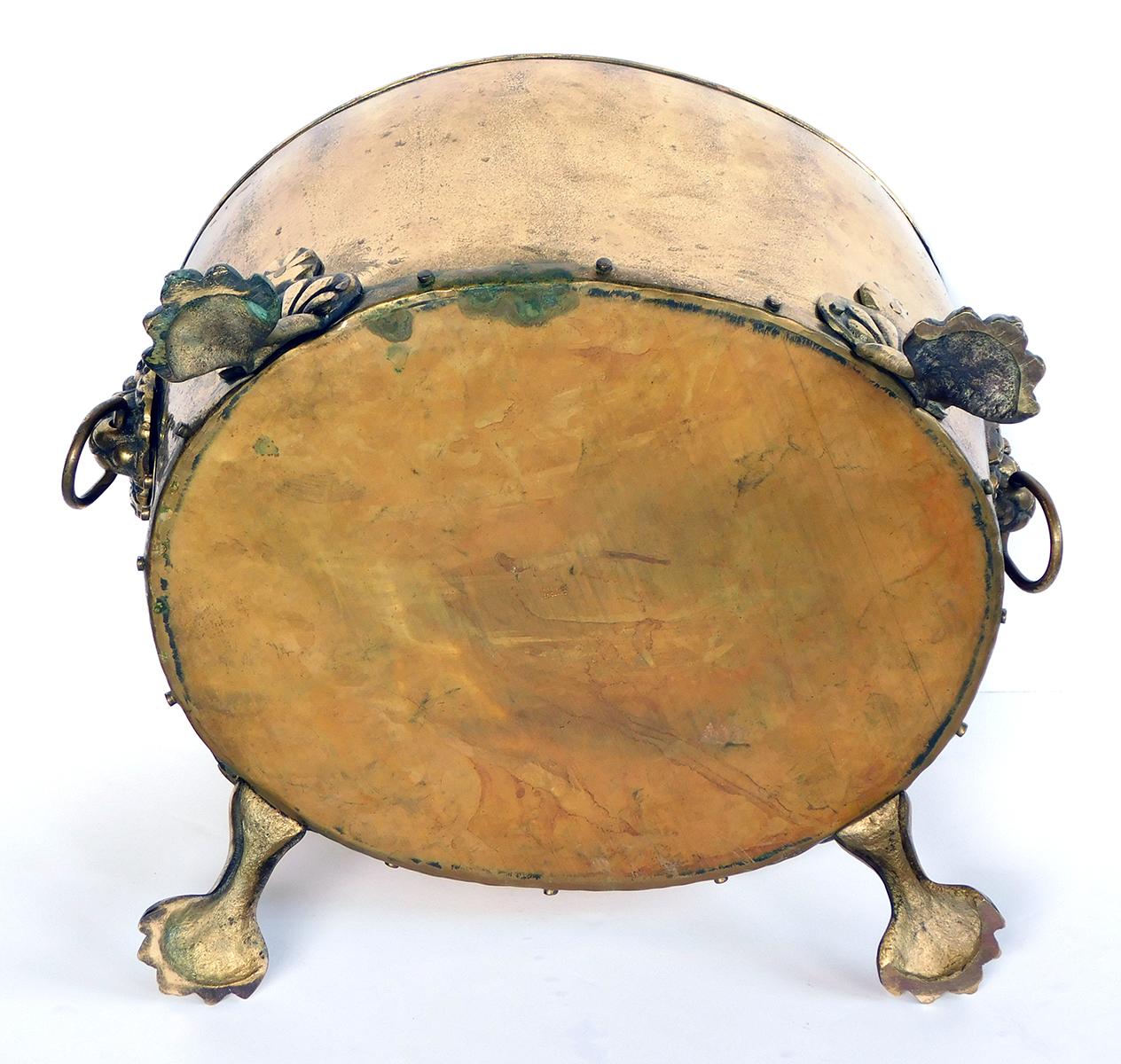 Large English 19th Century Oval-Form planter with Lion Ring Handles and Paw Feet 2