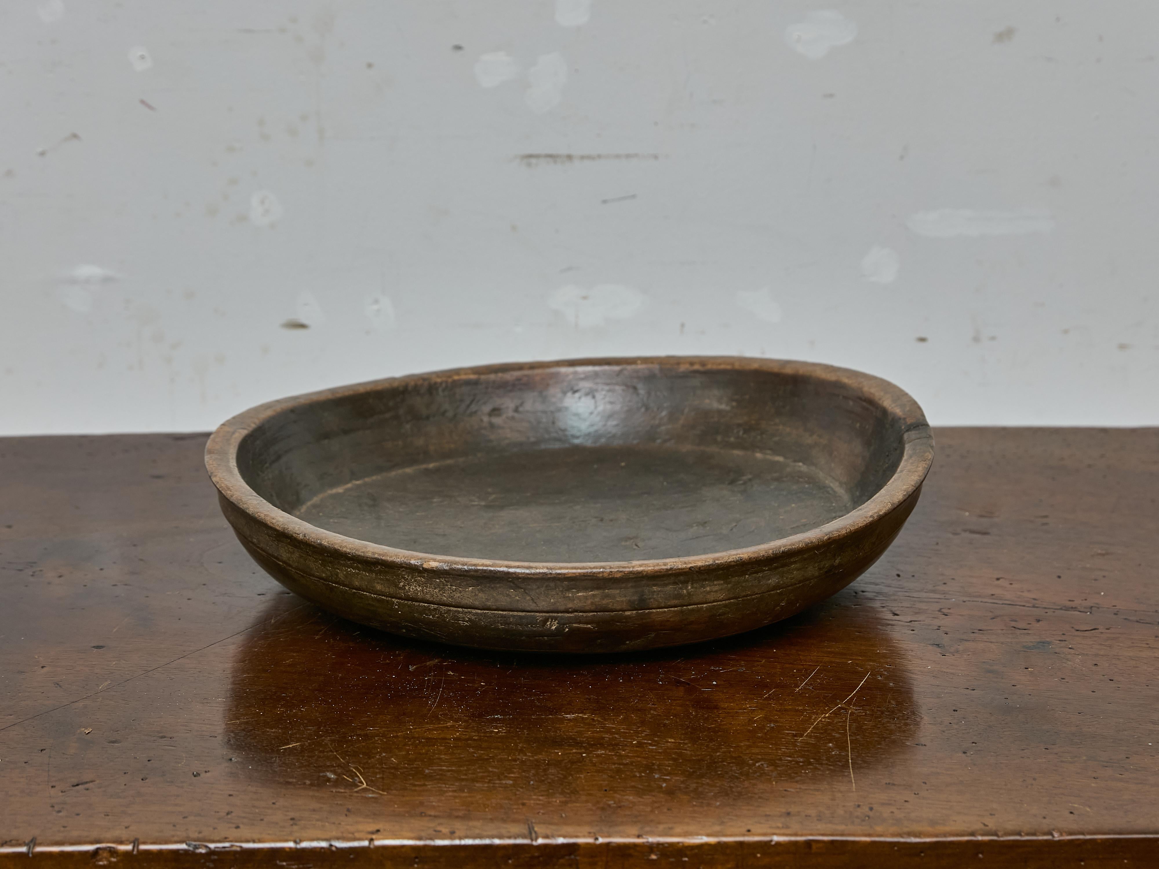 Rustic Large English 19th Century Walnut Bowl with Carved Lip For Sale