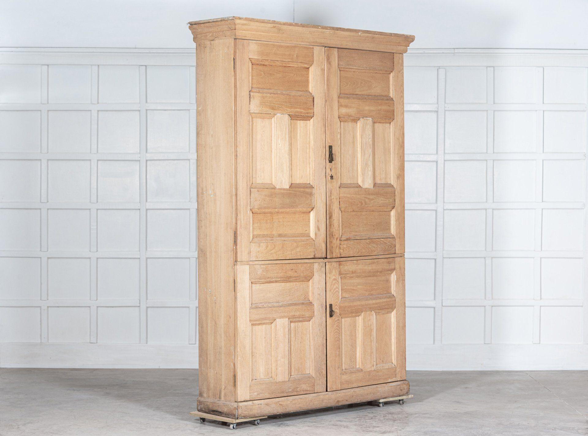 Large English 19th C Ash Housekeepers Cupboard In Good Condition For Sale In Staffordshire, GB