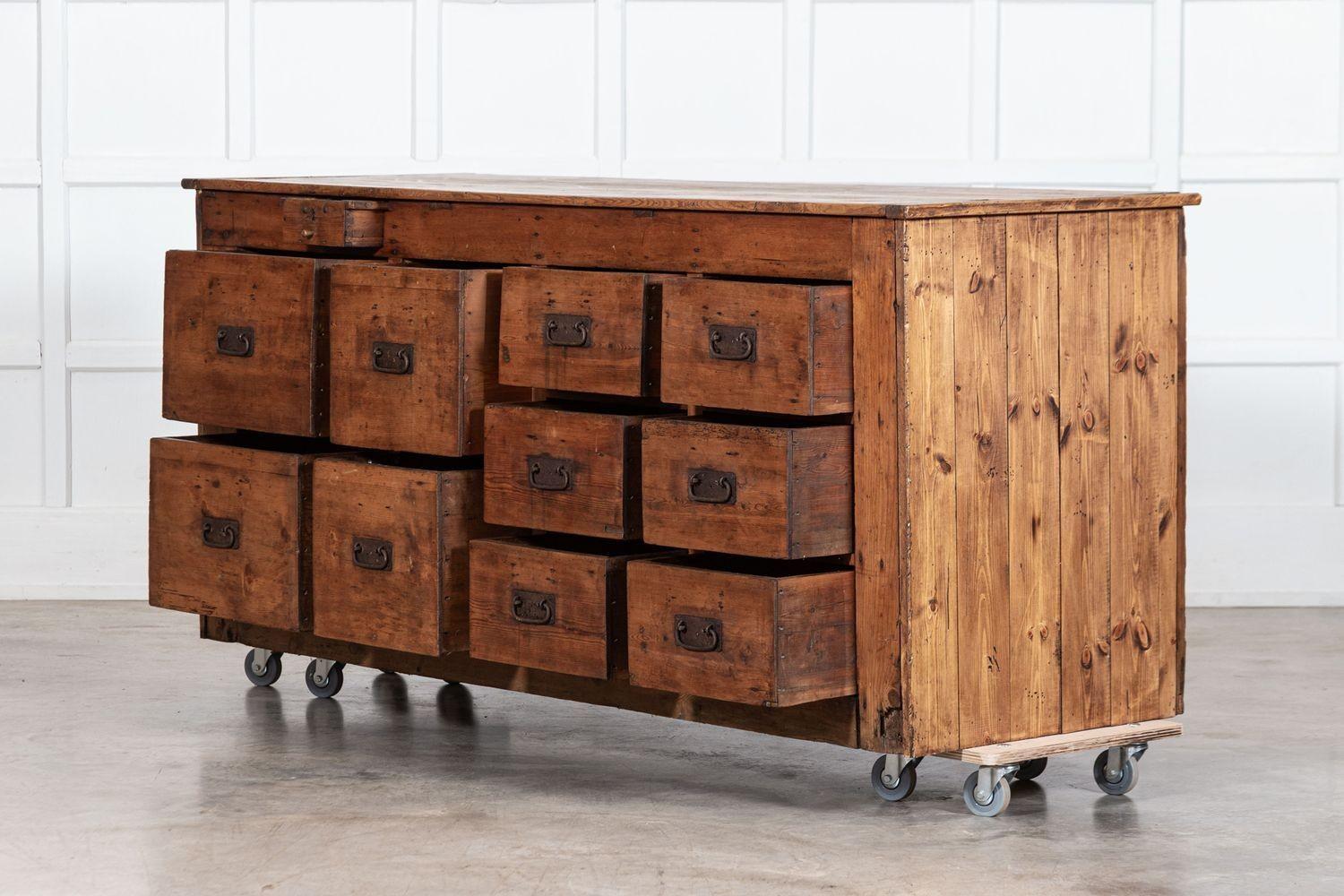 Large English 19thC Pine Counter / Kitchen Island 2