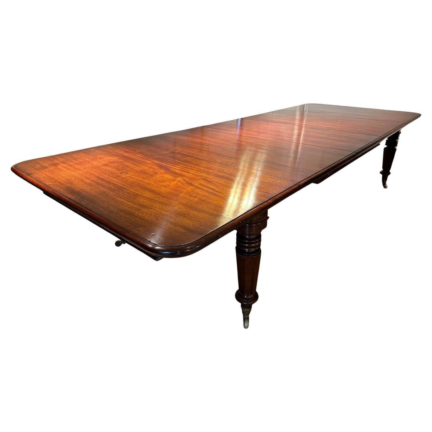 Grande table de salle à manger anglaise ancienne en vente