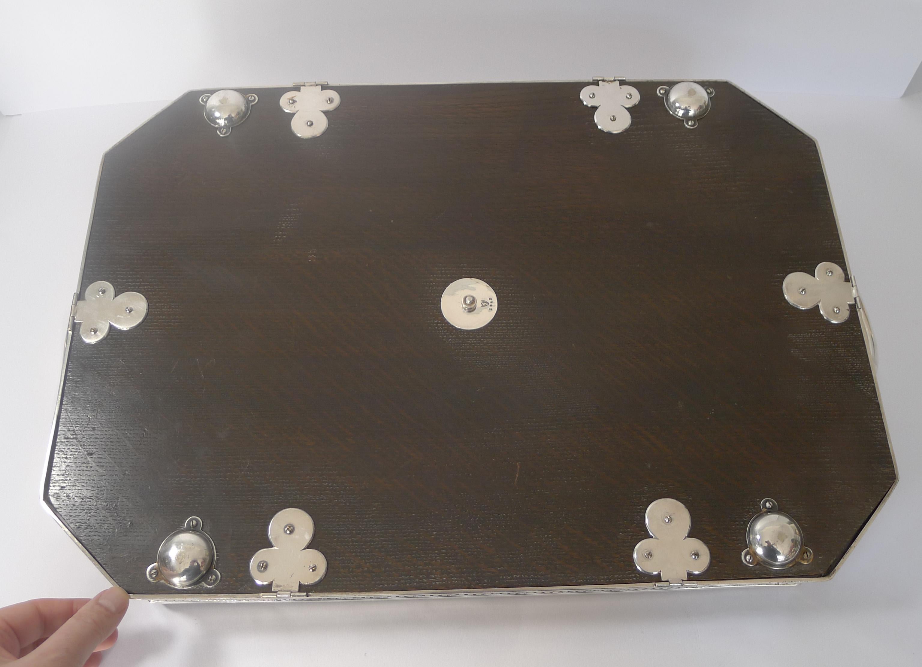 Large English Antique Oak & Silver Plated Cocktail / Drinks Tray, circa 1890 In Good Condition In Bath, GB
