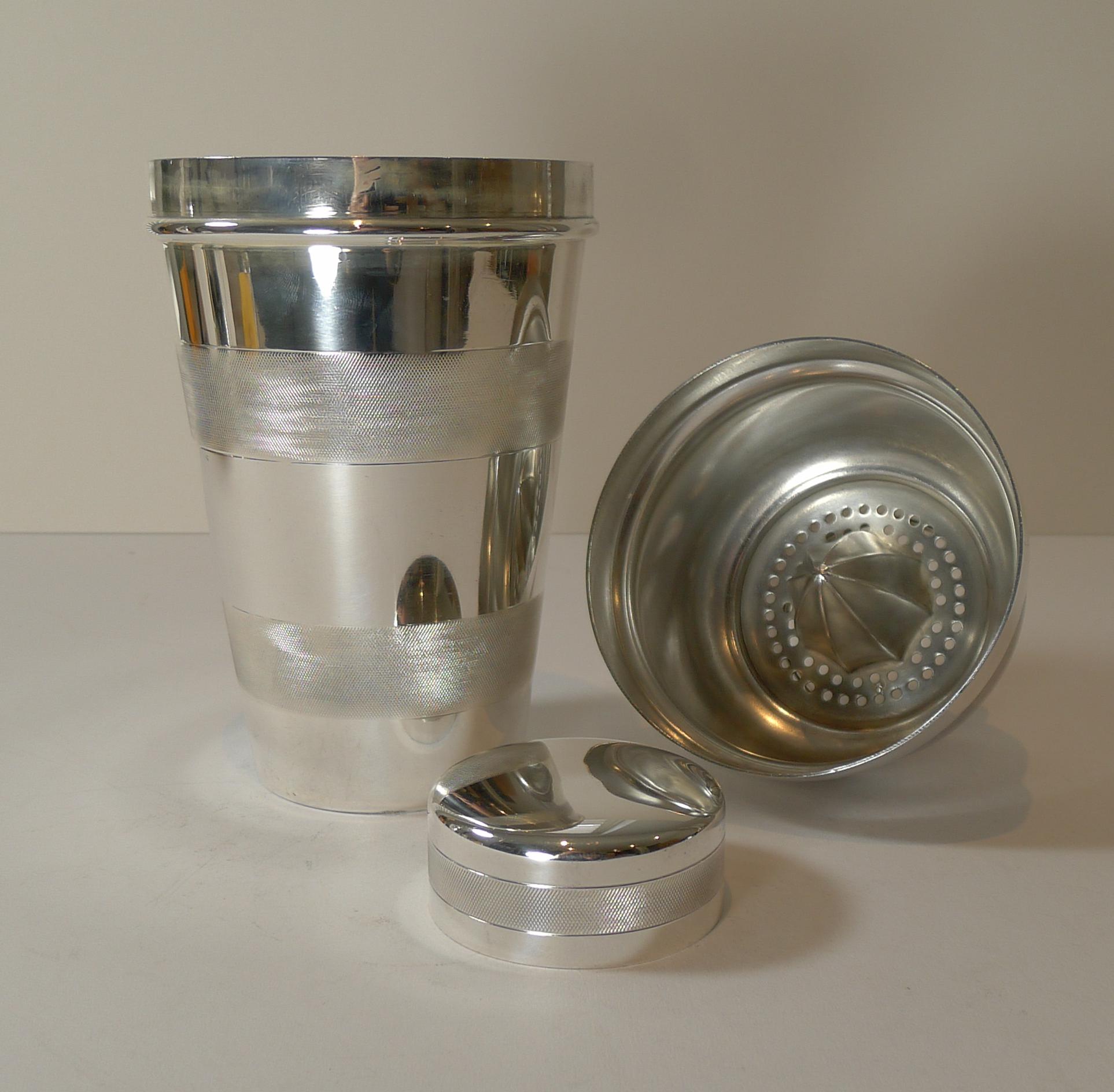 Large English Art Deco Cocktail Shaker With Integral Lemon Squeezer 4