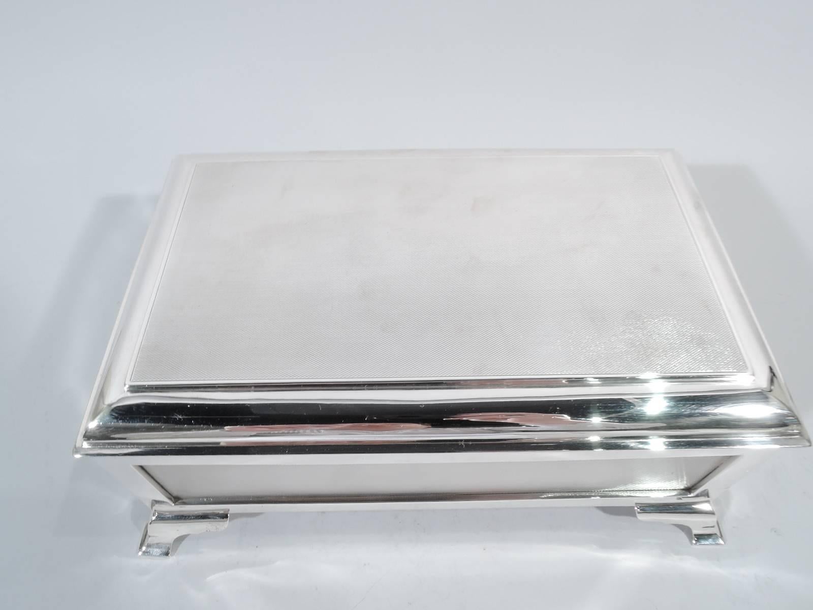 Large English Art Deco Sterling Silver Casket Box In Excellent Condition In New York, NY