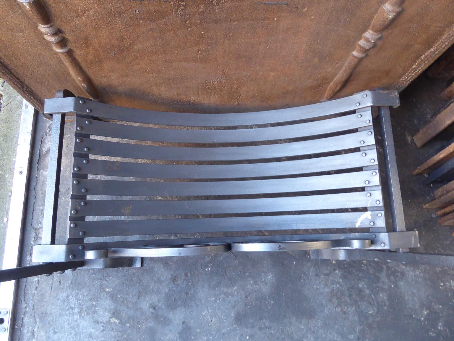 Large English Art Nouveau Fireplace Grate, Fire Grate For Sale 7