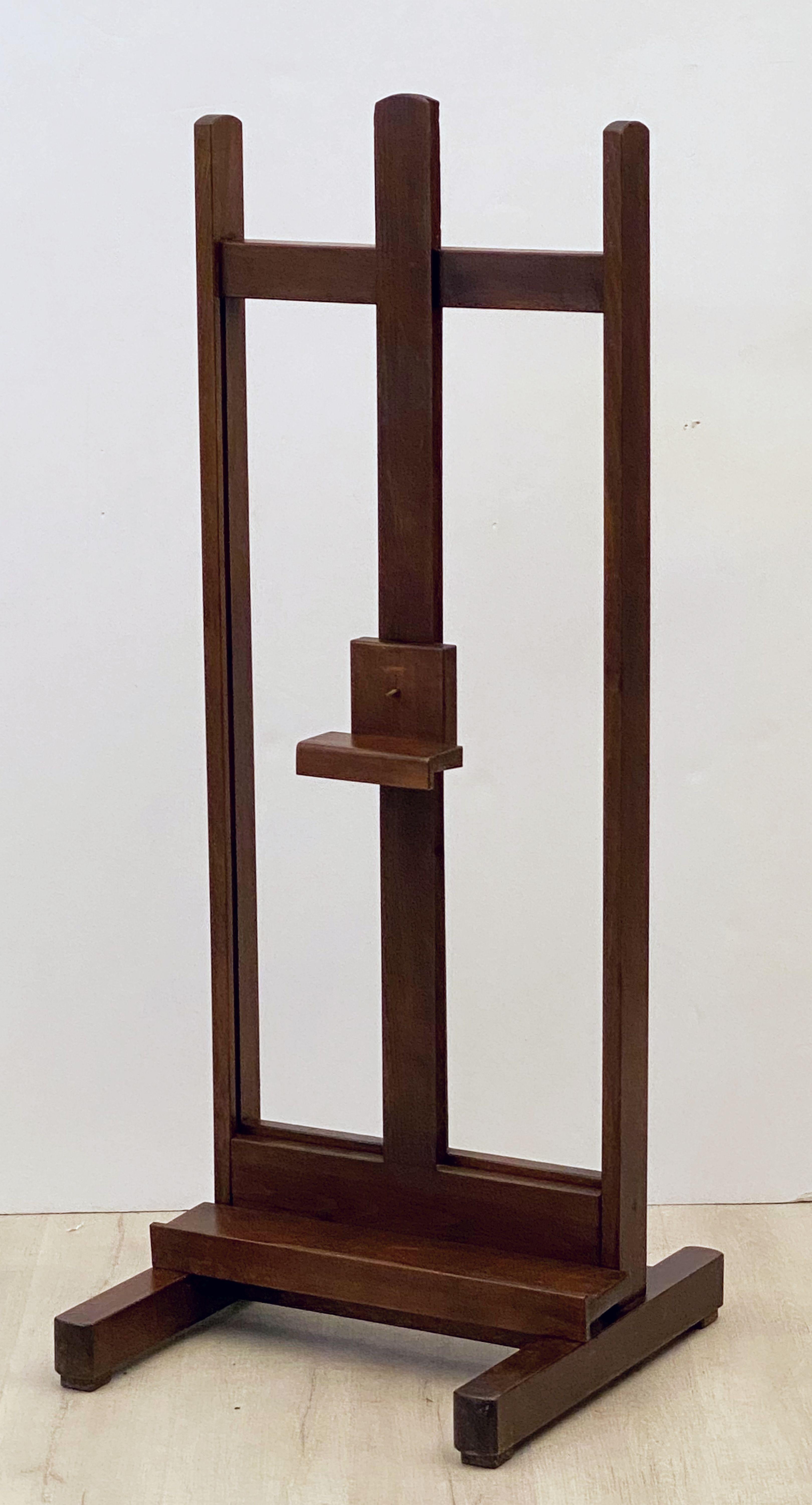 Large English Artist's Display or Floor Easel with Adjustable Tray 4