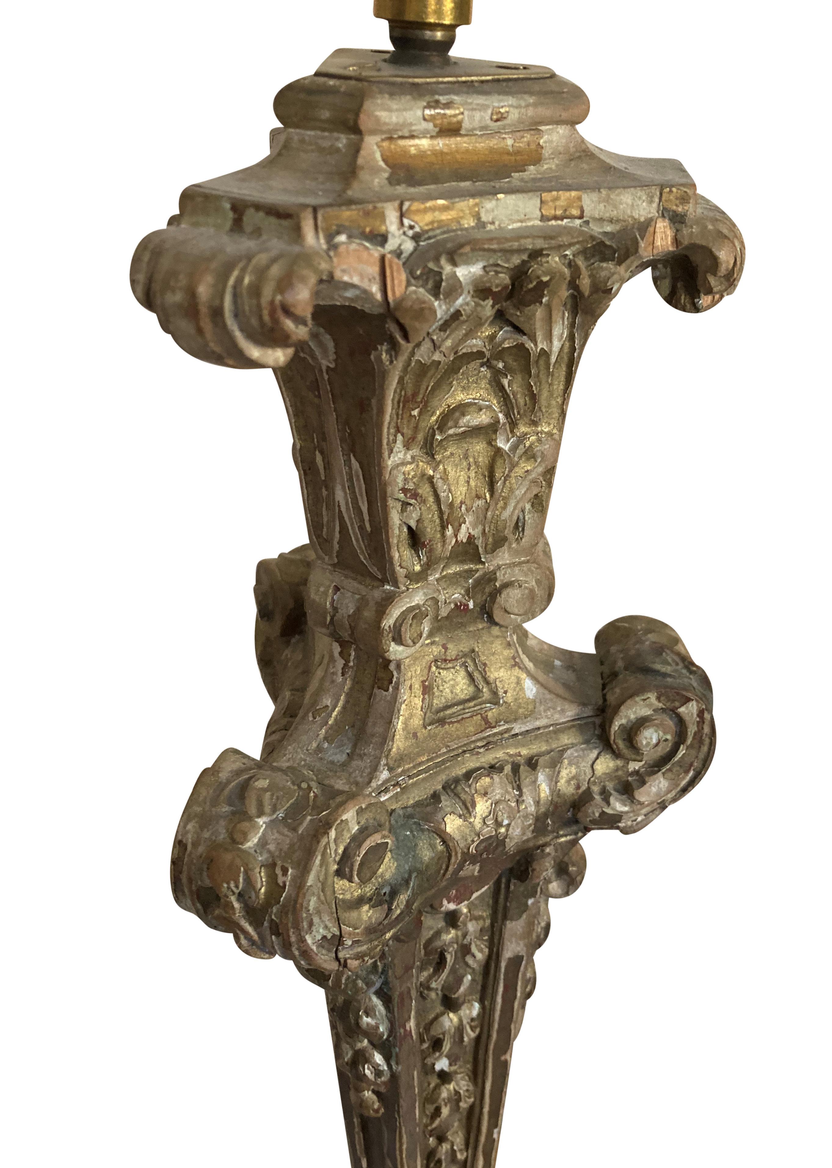 Large English Baroque Carved Lamp For Sale 1