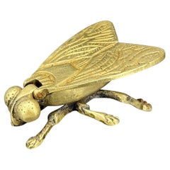 Baratija inglesa grande de latón con forma de abeja para joyería, sal o pimienta, Inglaterra