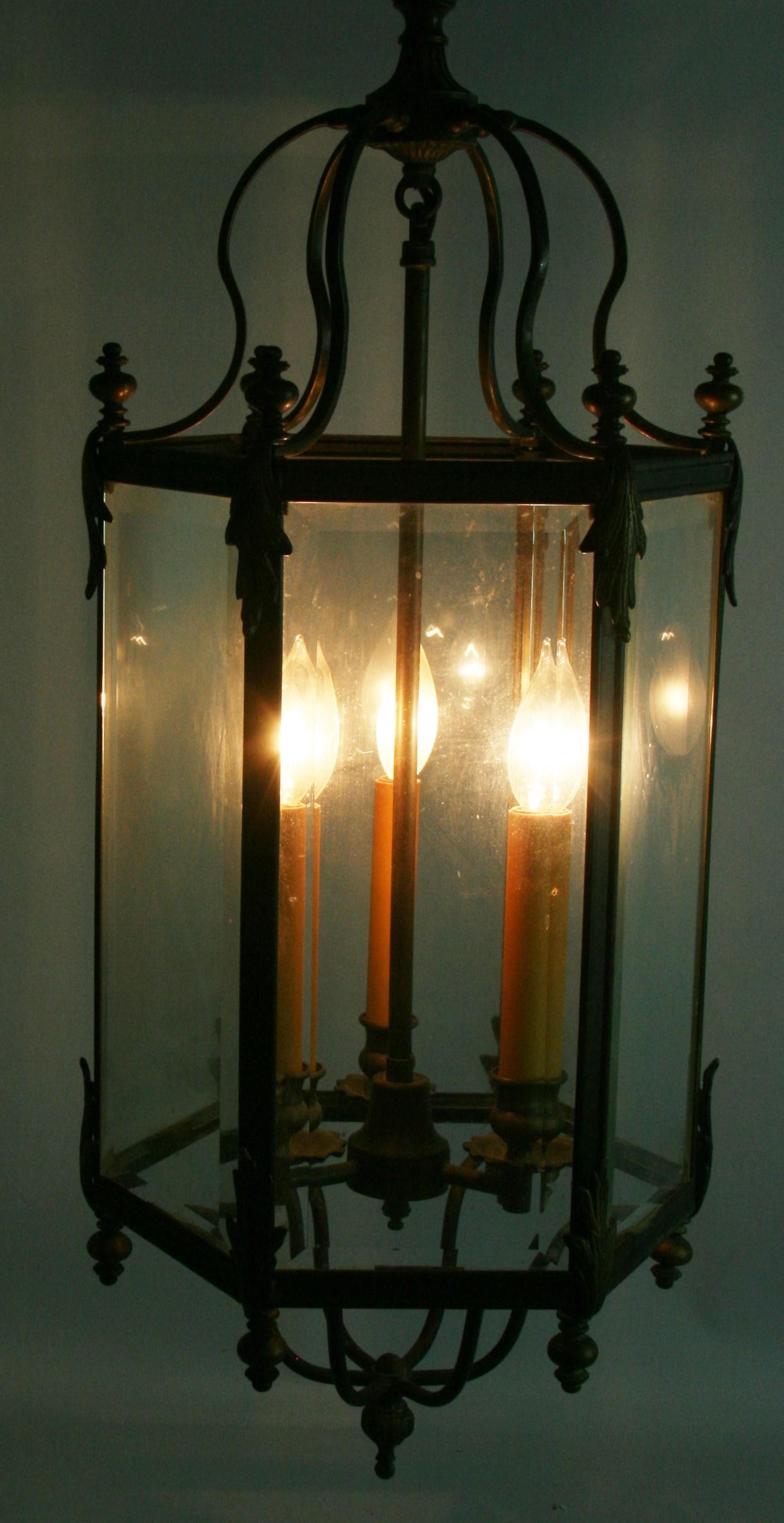 Grande lanterne anglaise ancienne en bronze en vente 5