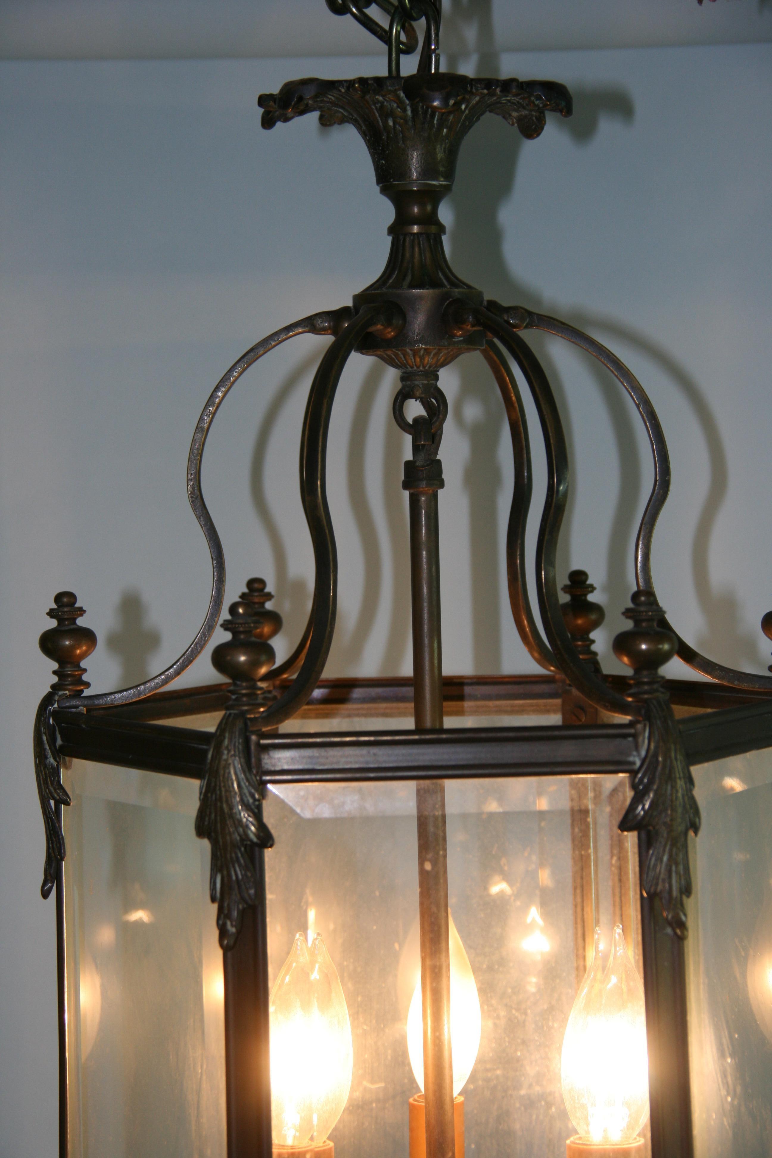 Grande lanterne anglaise ancienne en bronze en vente 7