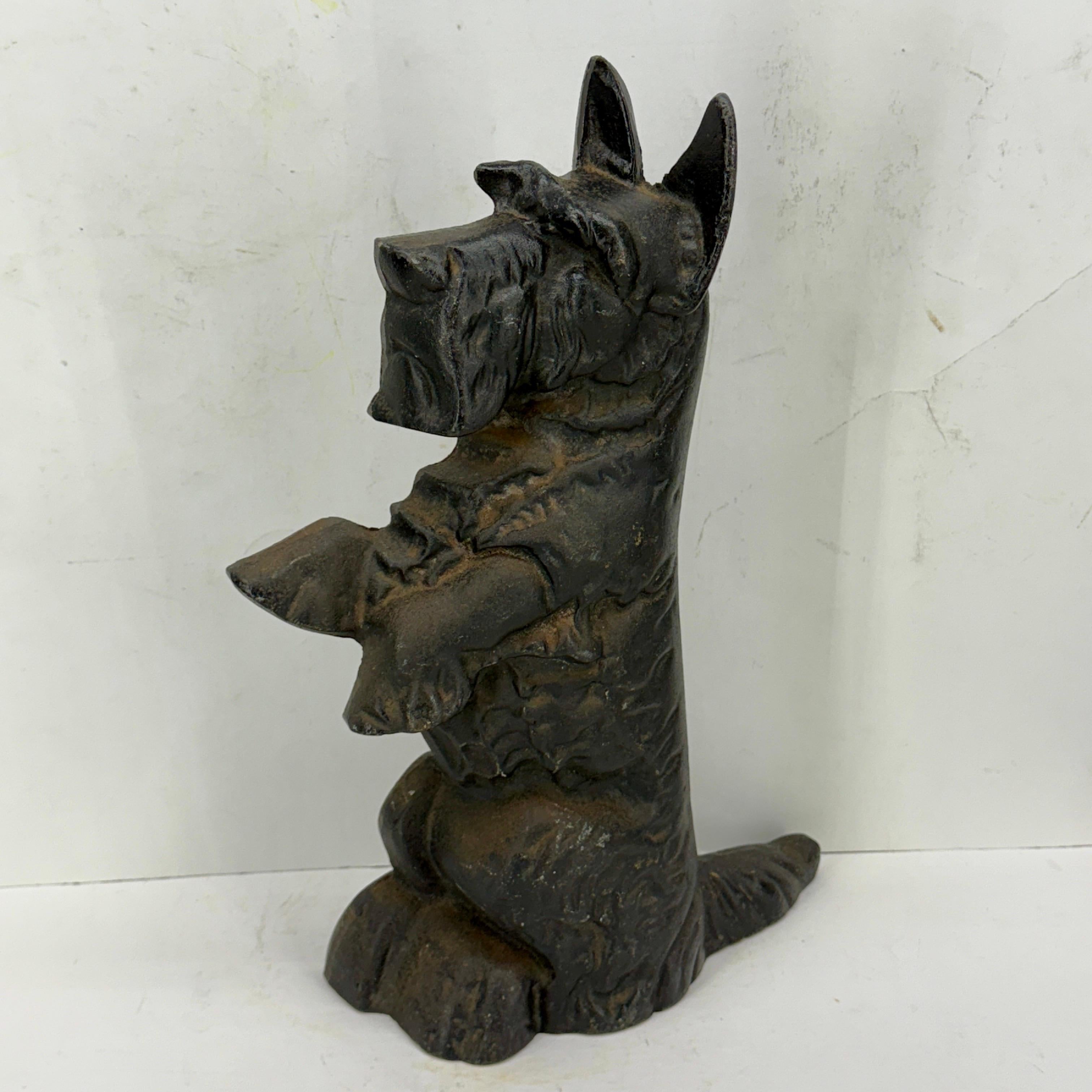 Calco Scultura fermaporta di cane Scottie Terrier in ghisa inglese di grandi dimensioni in vendita