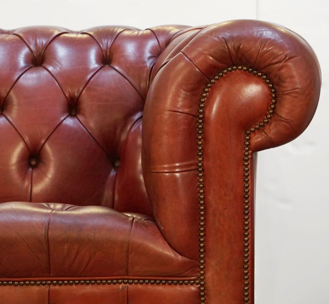  Large English Chesterfield Sofa of Tufted Leather 8