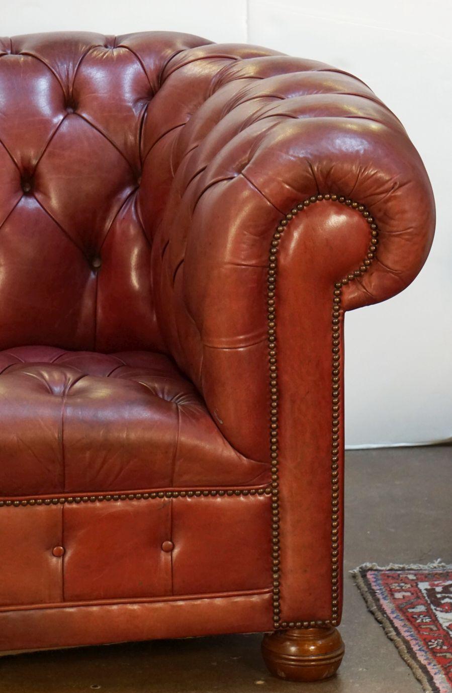  Large English Chesterfield Sofa of Tufted Leather 4