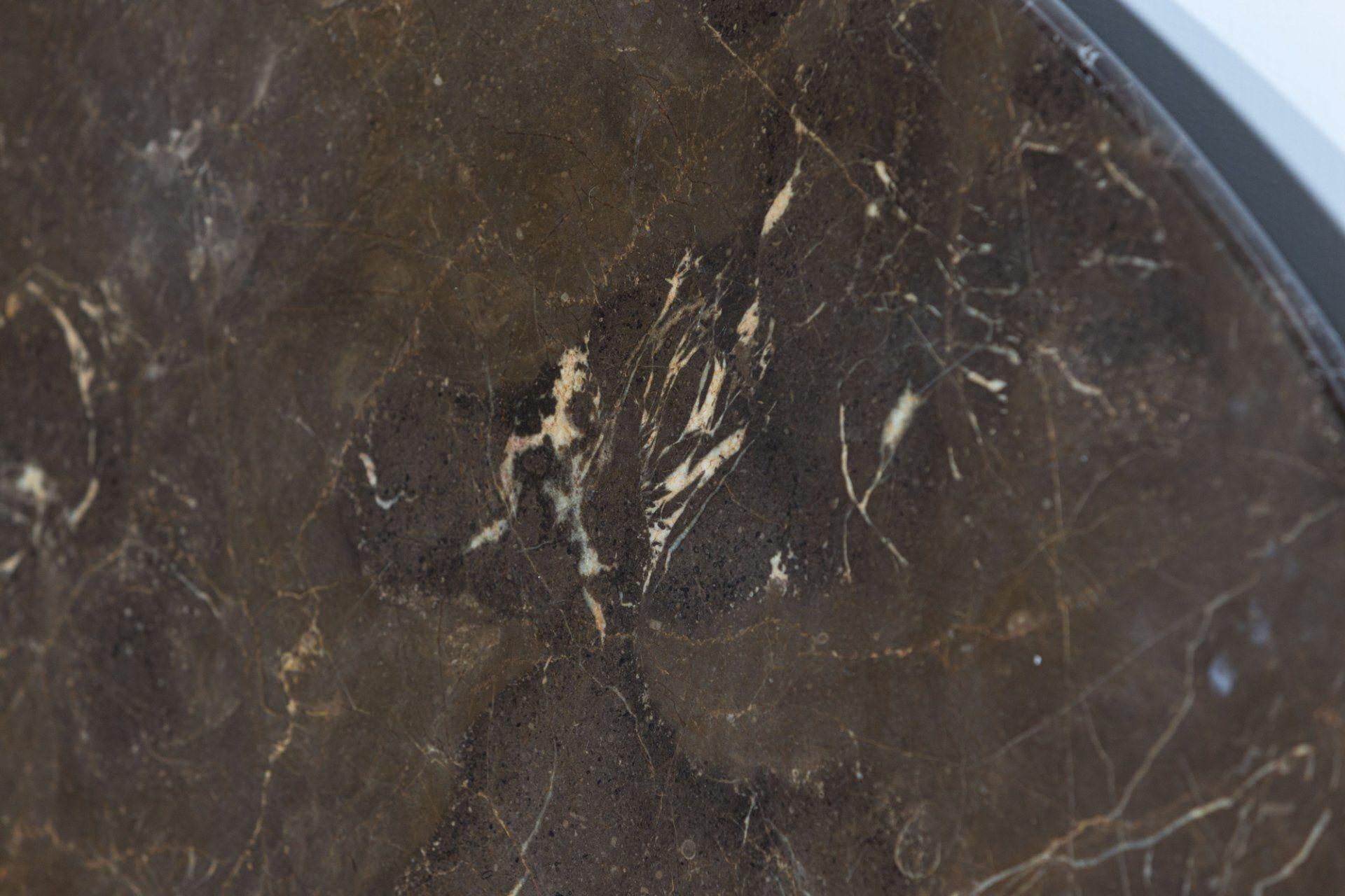 Gran mesa circular inglesa de hierro forjado con tapa de mármol en venta 2
