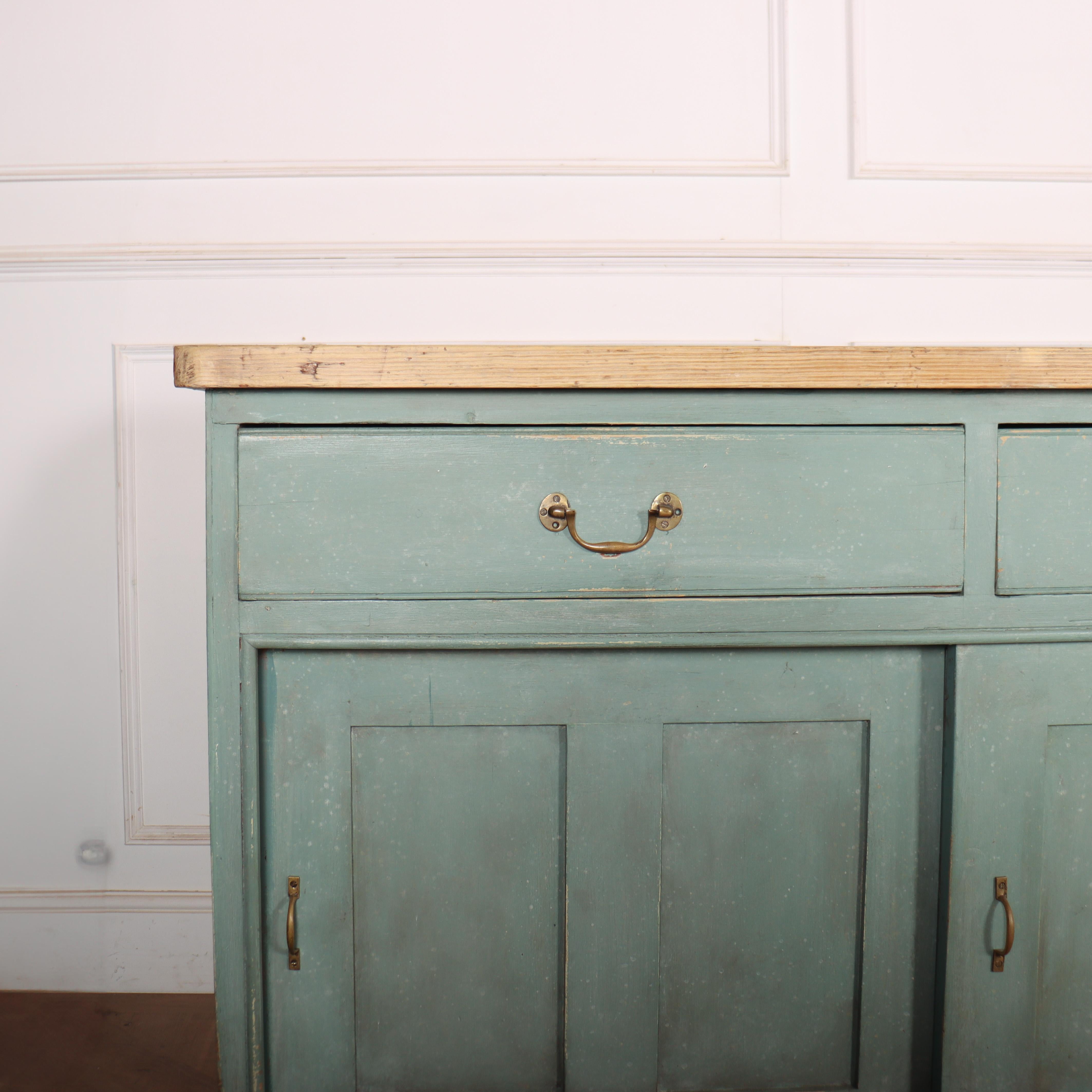 Dipinto Grande base per cassettiera / credenza della casa di campagna inglese in vendita