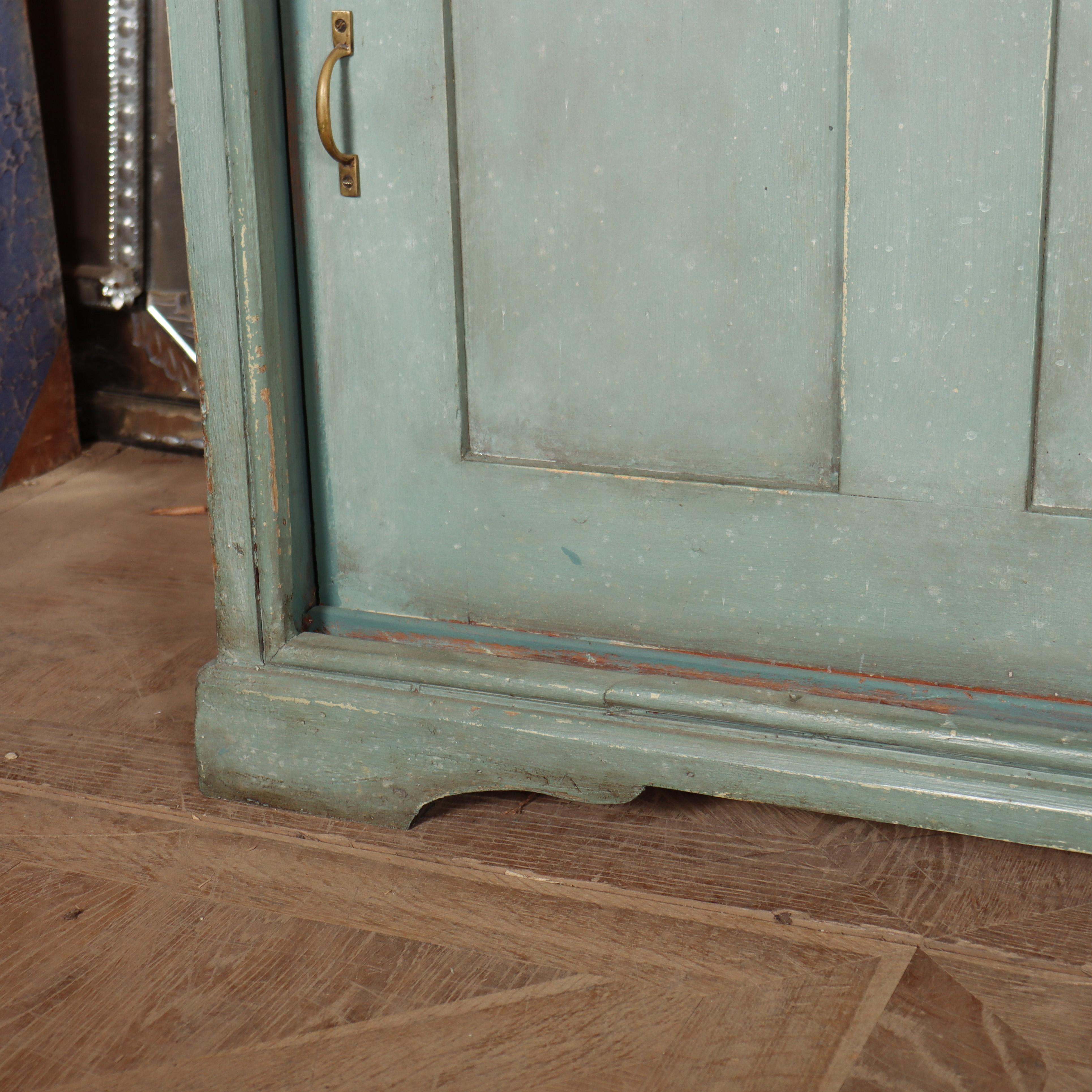 Grande base per cassettiera / credenza della casa di campagna inglese In condizioni buone in vendita a Leamington Spa, Warwickshire