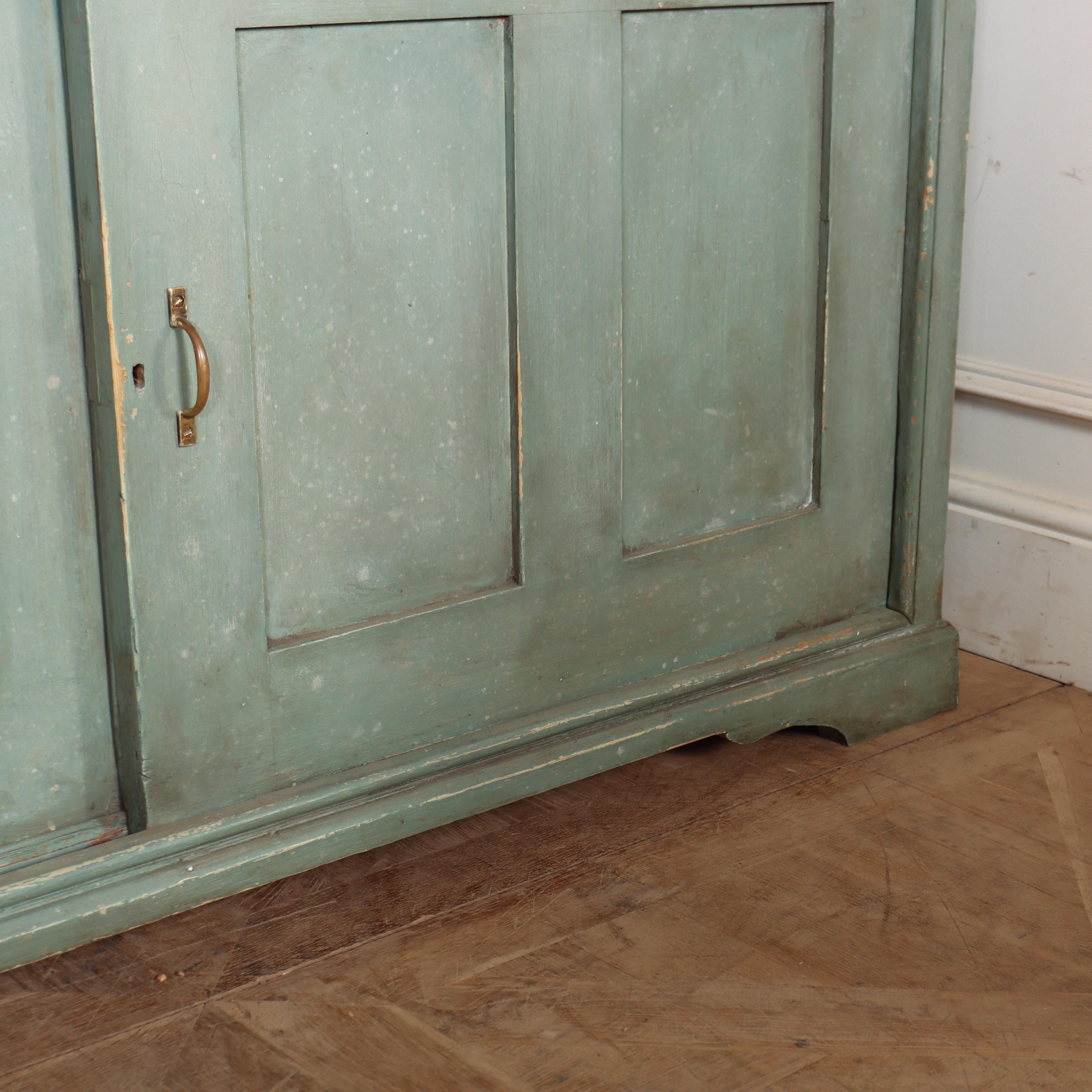 Pino Grande base per cassettiera / credenza della casa di campagna inglese in vendita