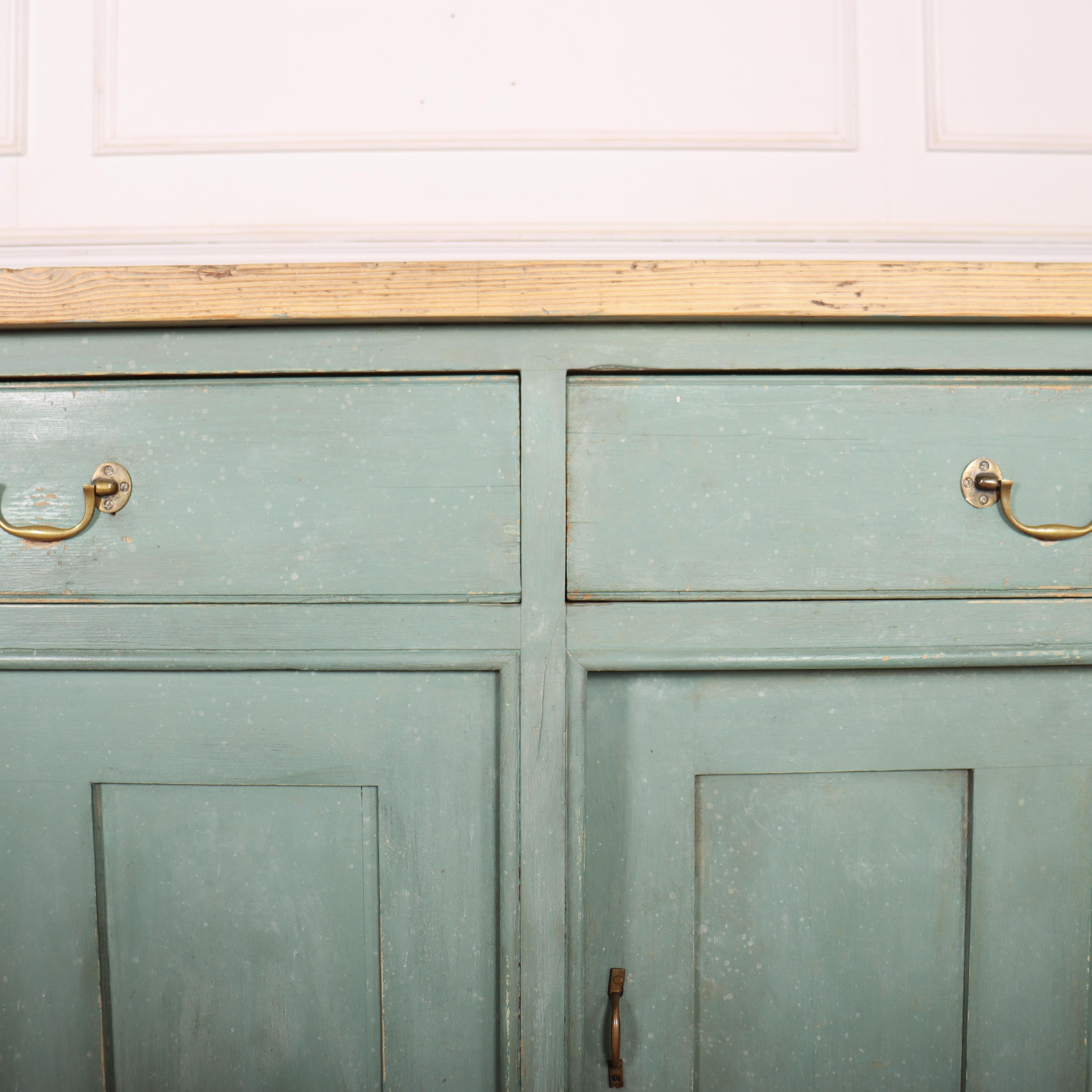 Grande base per cassettiera / credenza della casa di campagna inglese in vendita 1