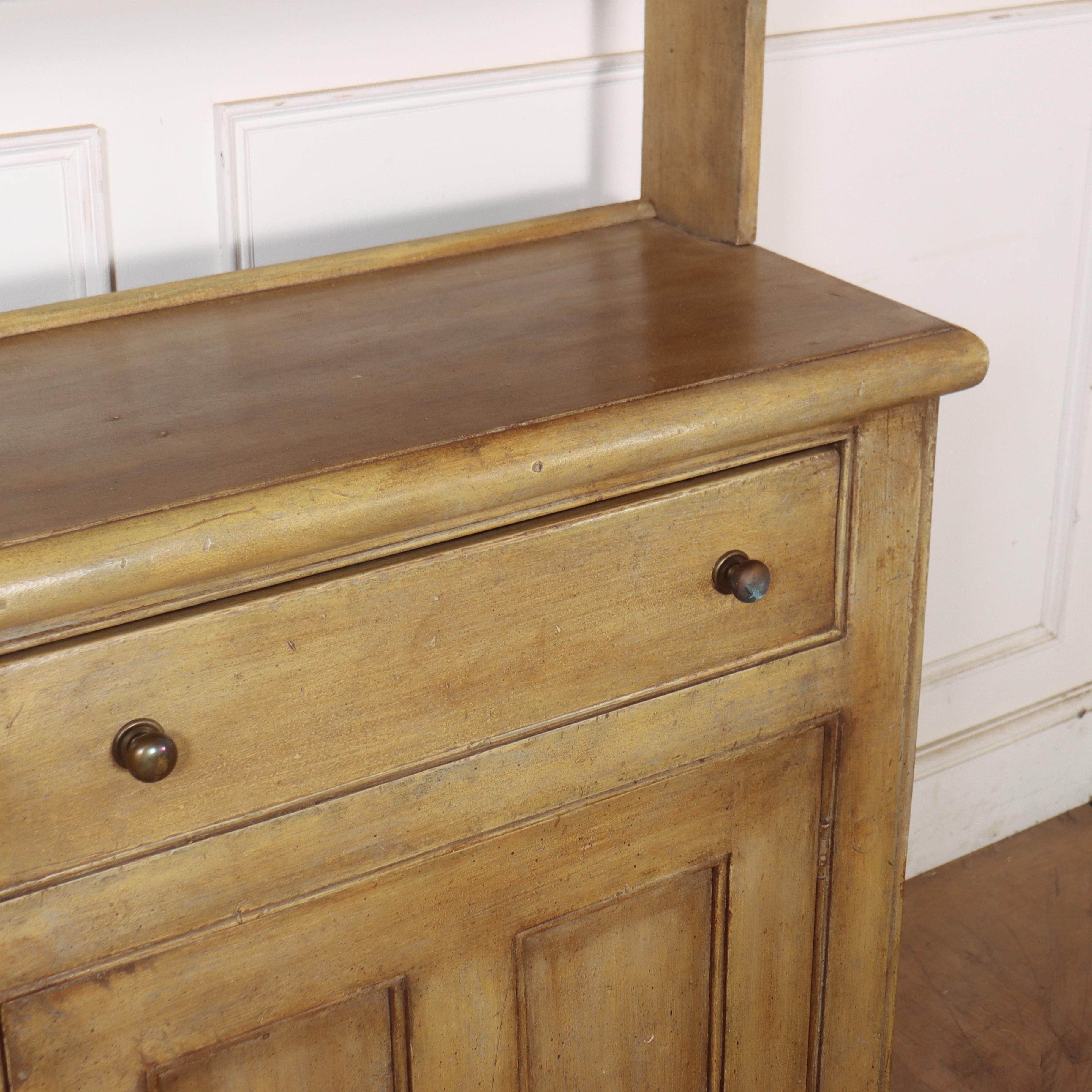 Pino Grande comò della casa di campagna inglese in vendita